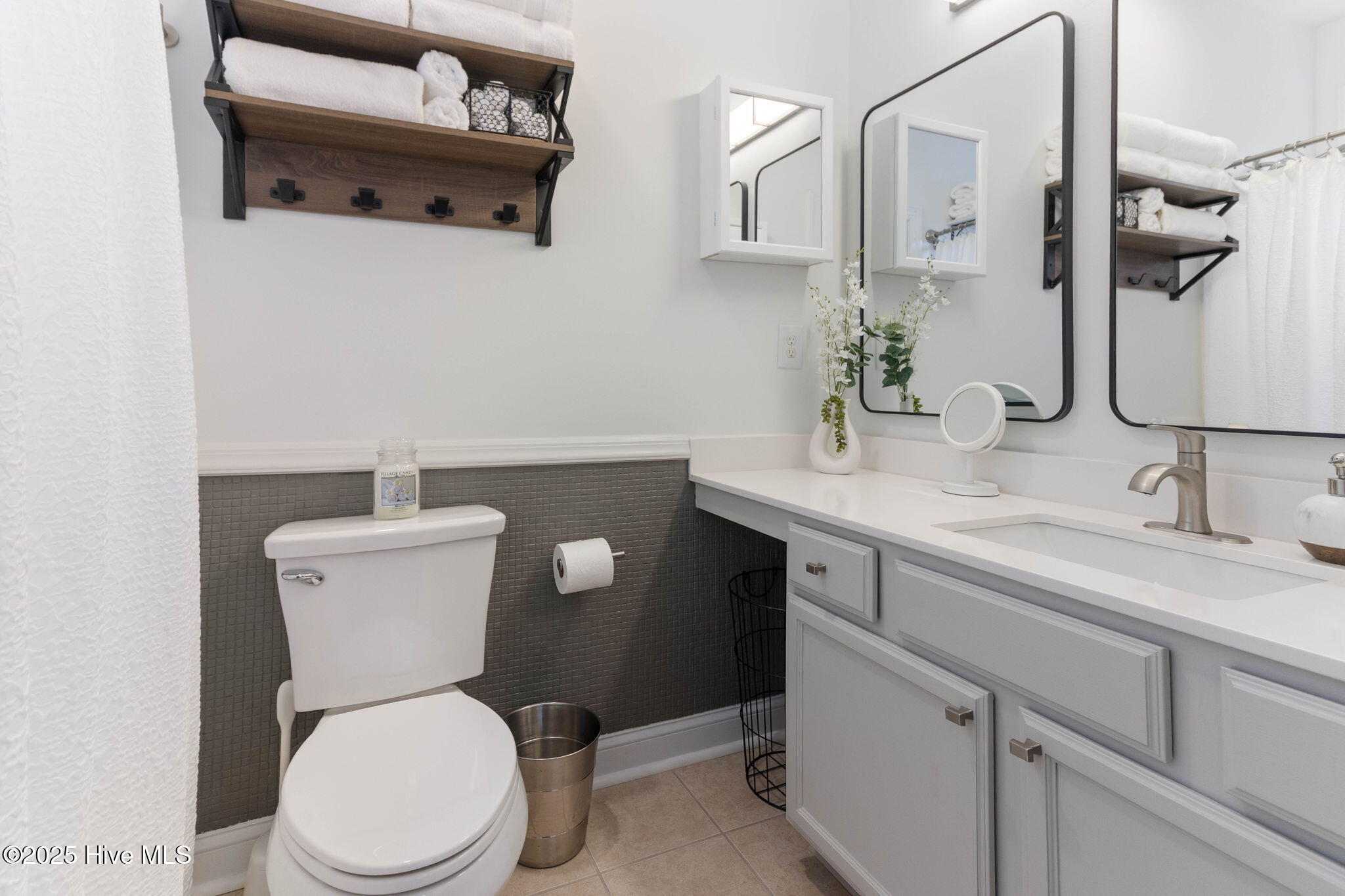 5012 Exton Park Loop