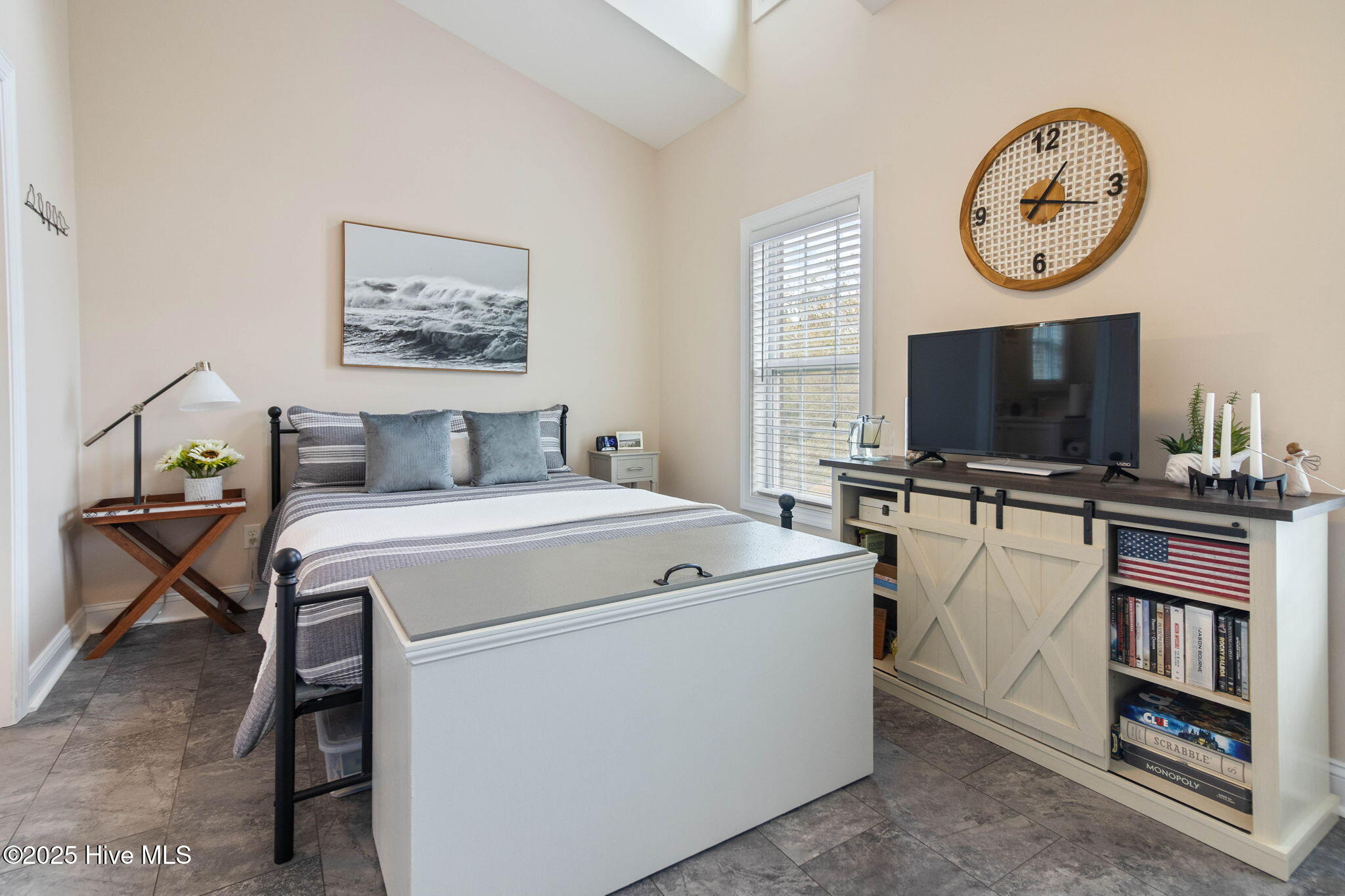 5012 Exton Park Loop