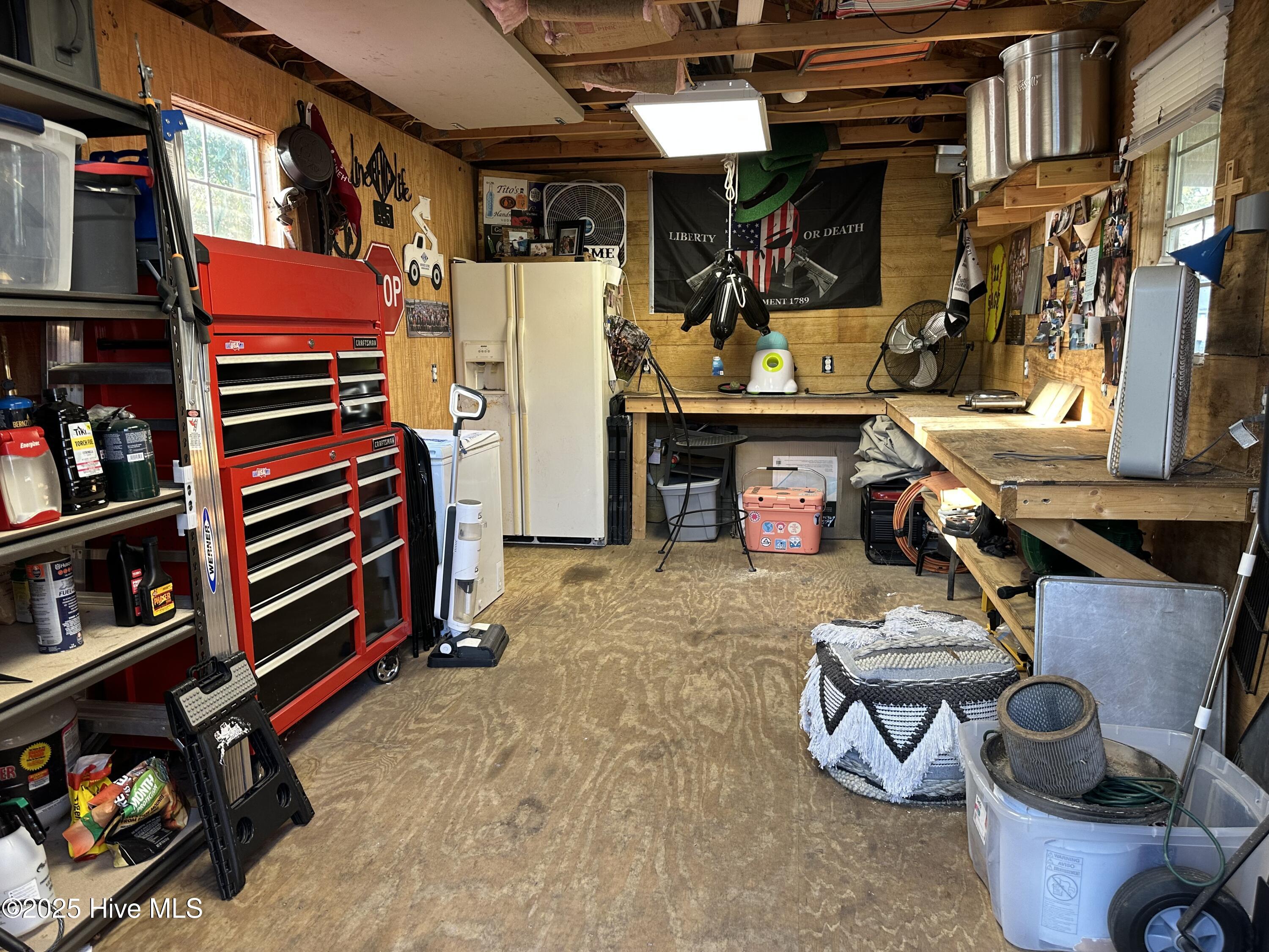 112 S Thompson Street