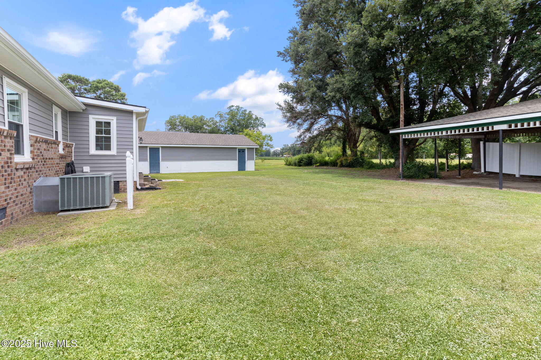 954 Hezekiah Road