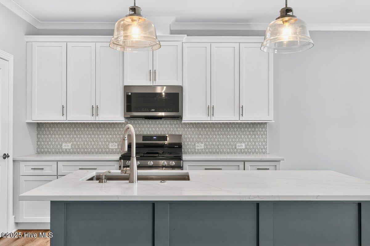 3797 Summer Breeze Court NE