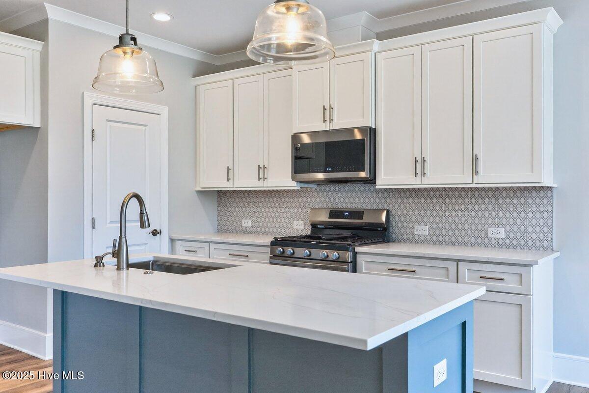 3797 Summer Breeze Court NE