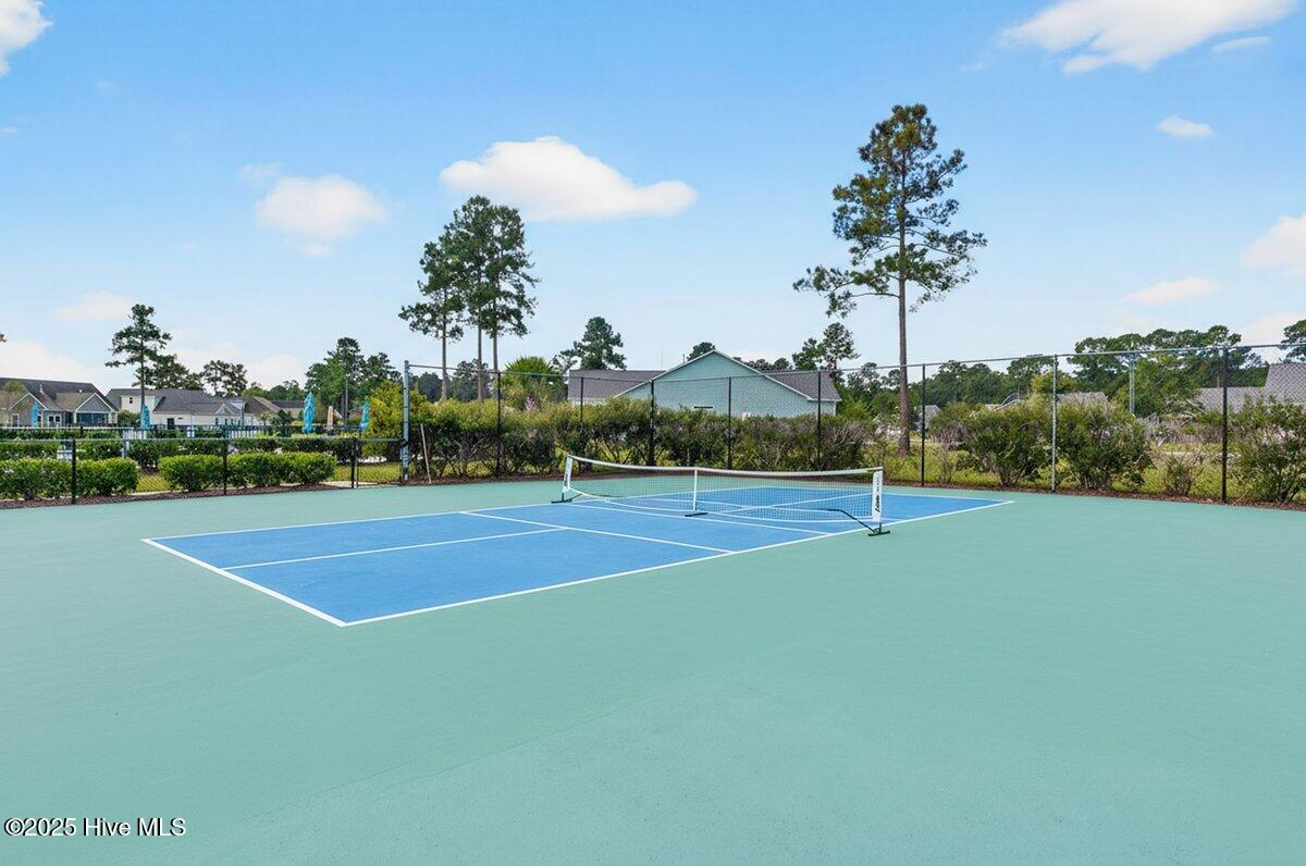 3797 Summer Breeze Court NE