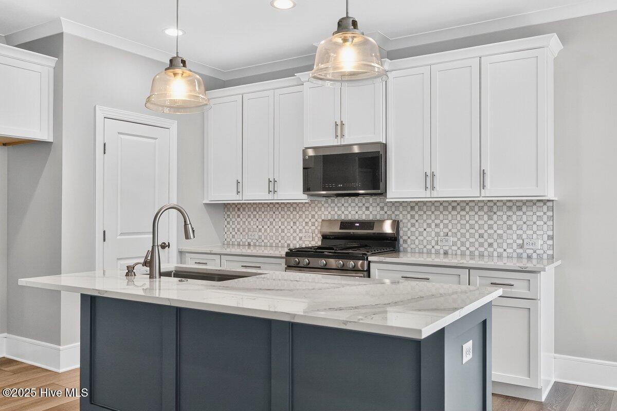 3797 Summer Breeze Court NE