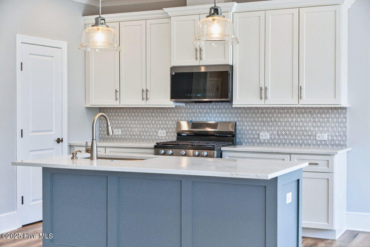 3797 Summer Breeze Court NE