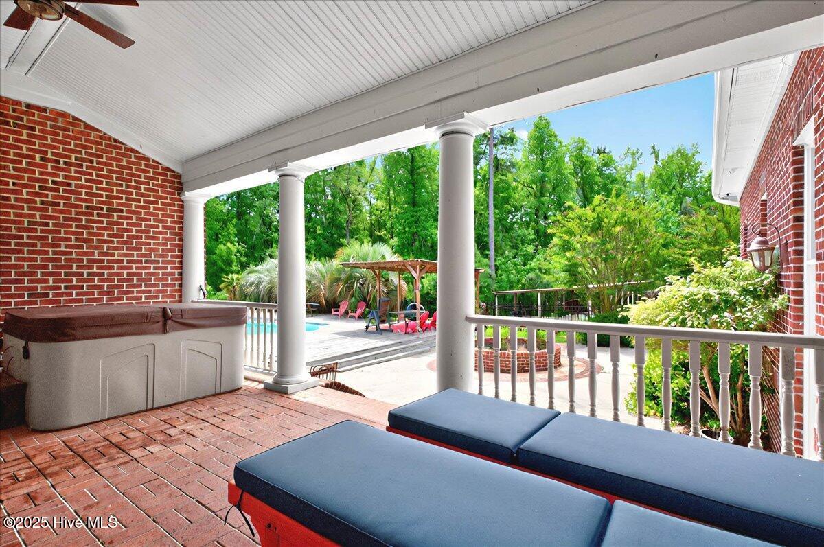 418 Timber Cove Drive