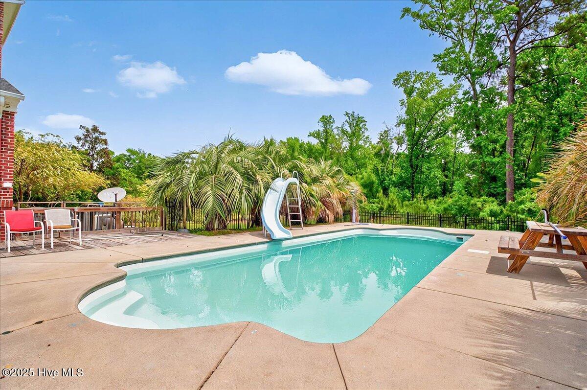 418 Timber Cove Drive