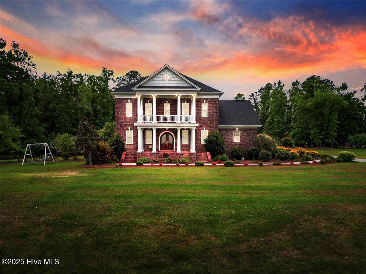 418 Timber Cove Drive