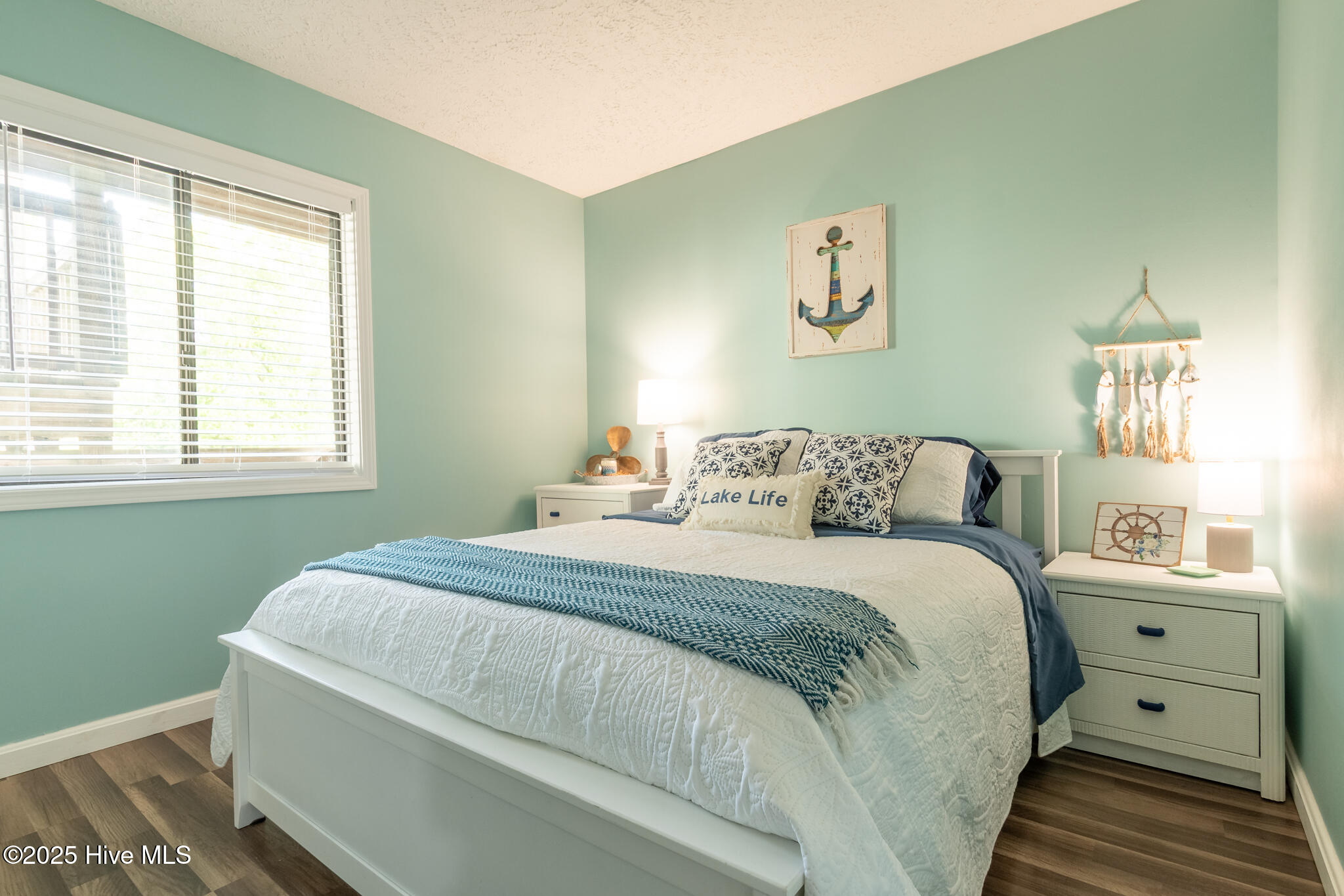 215 Lake Place Condo Drive, 215