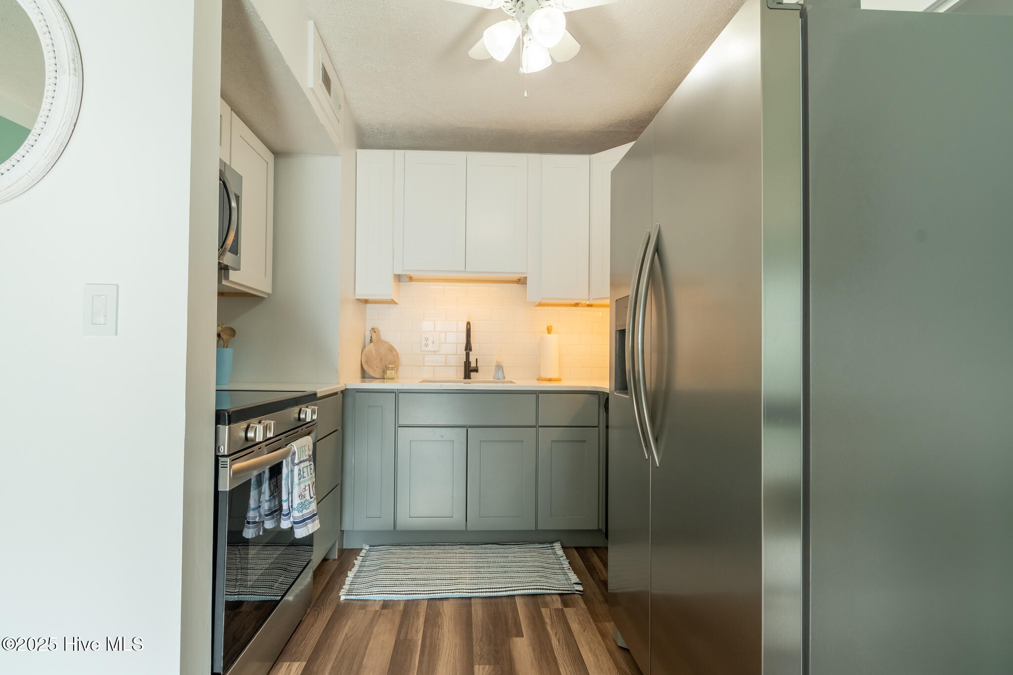 215 Lake Place Condo Drive, 215