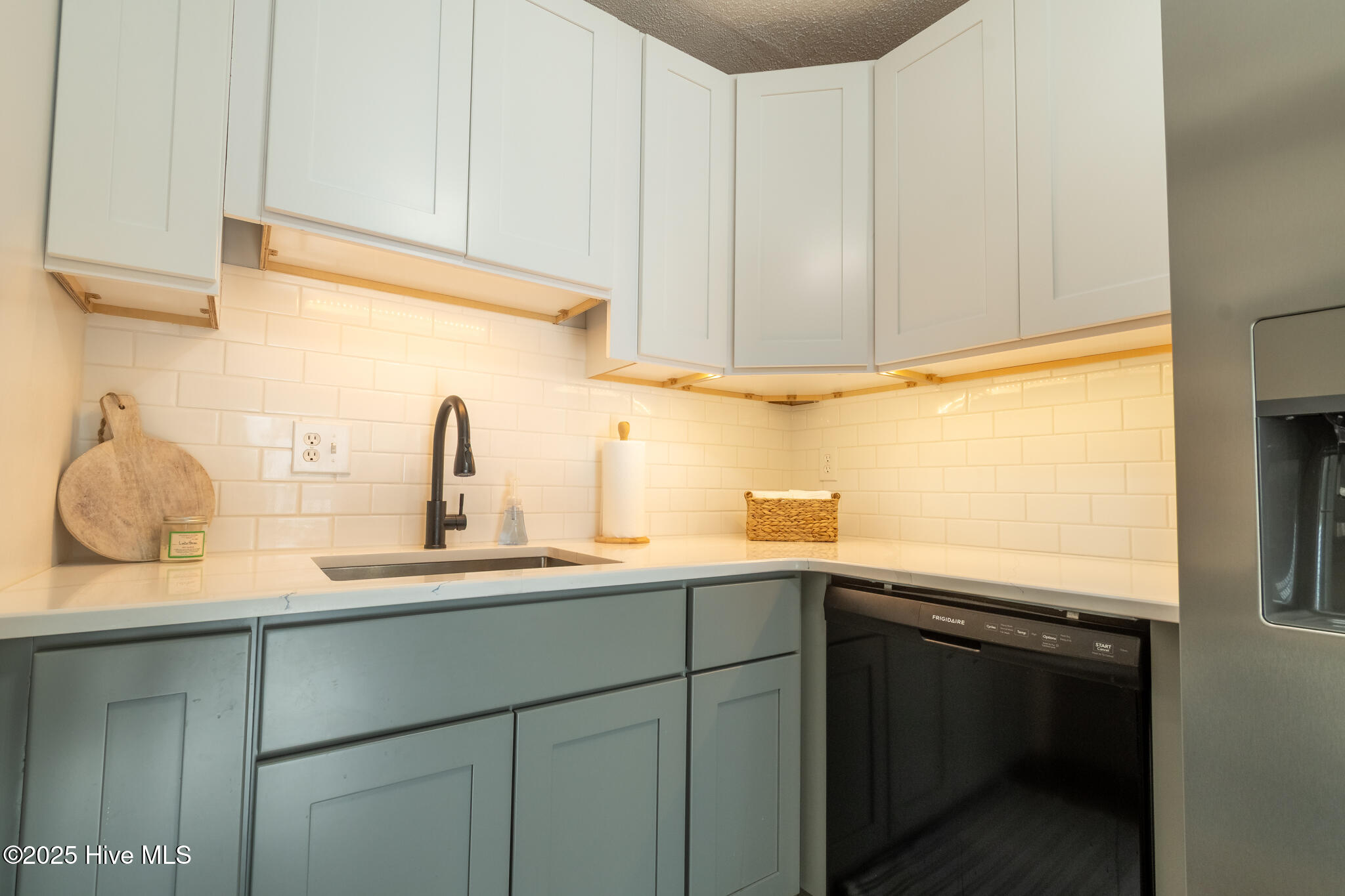 215 Lake Place Condo Drive, 215