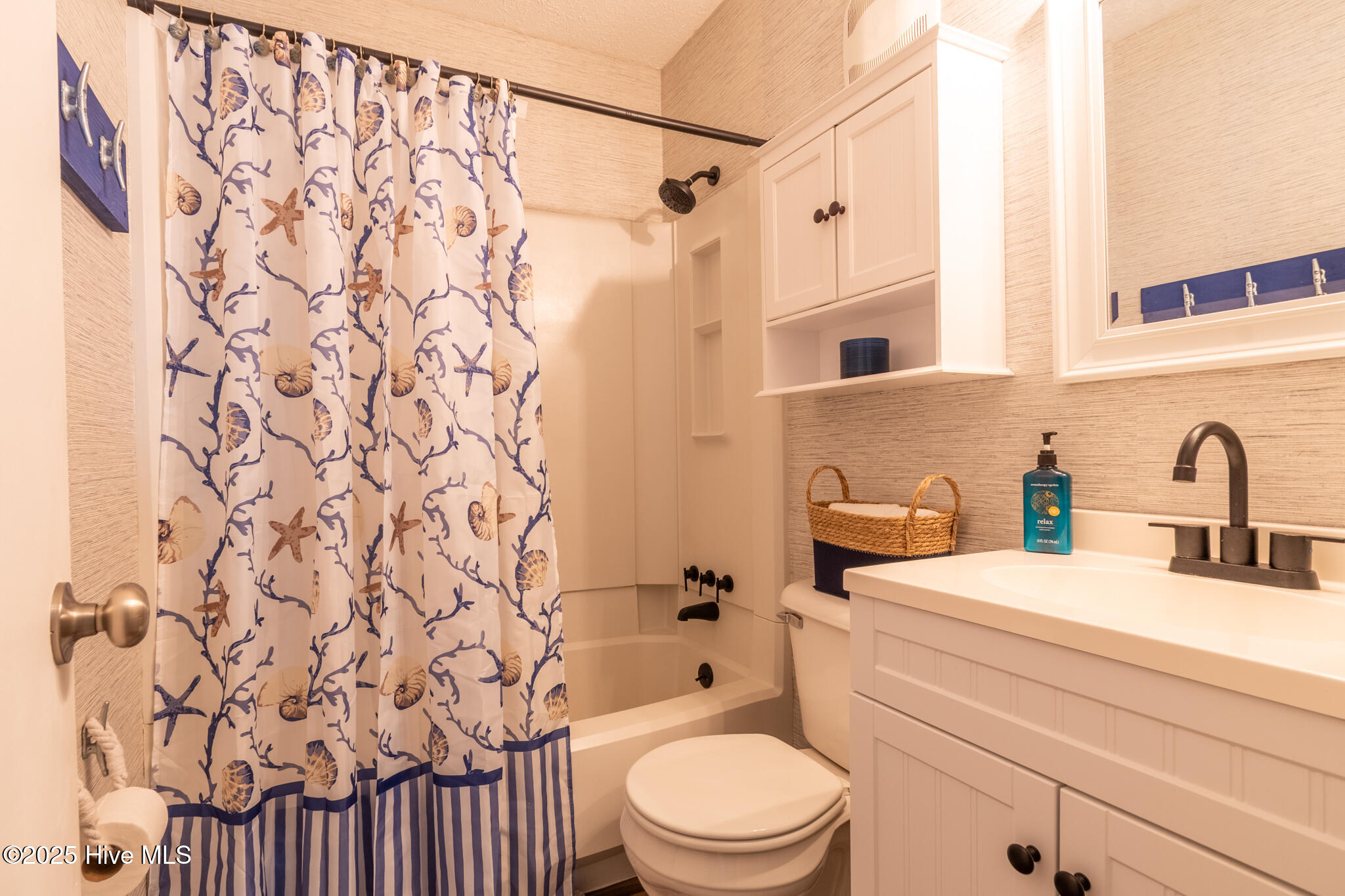 215 Lake Place Condo Drive, 215