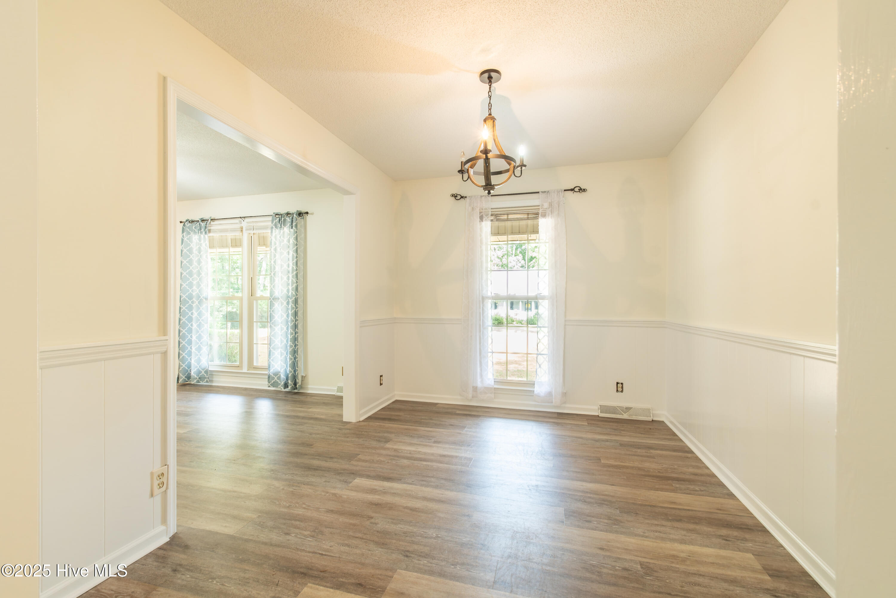 1600 Winding Creek Road