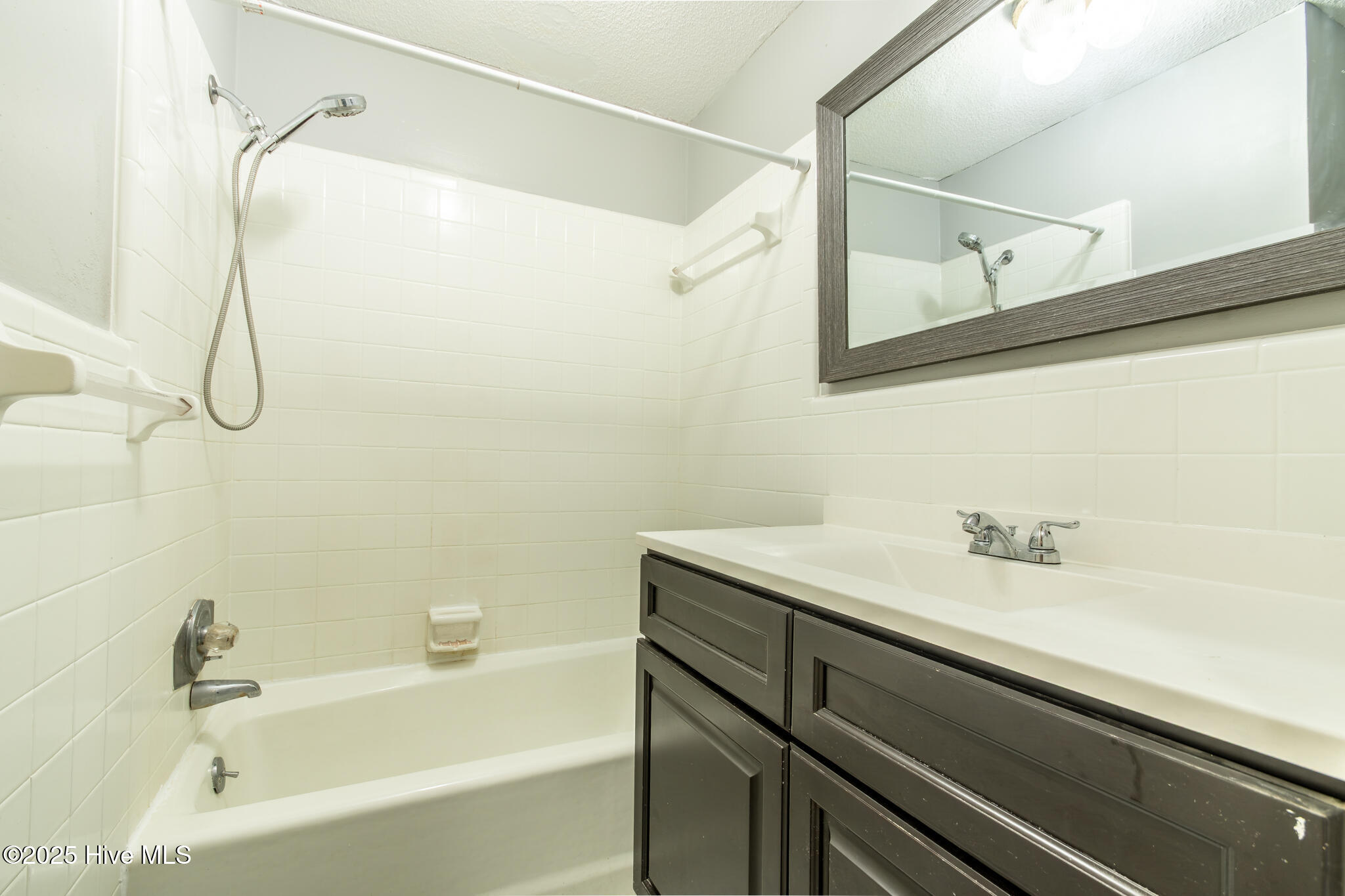 1600 Winding Creek Road