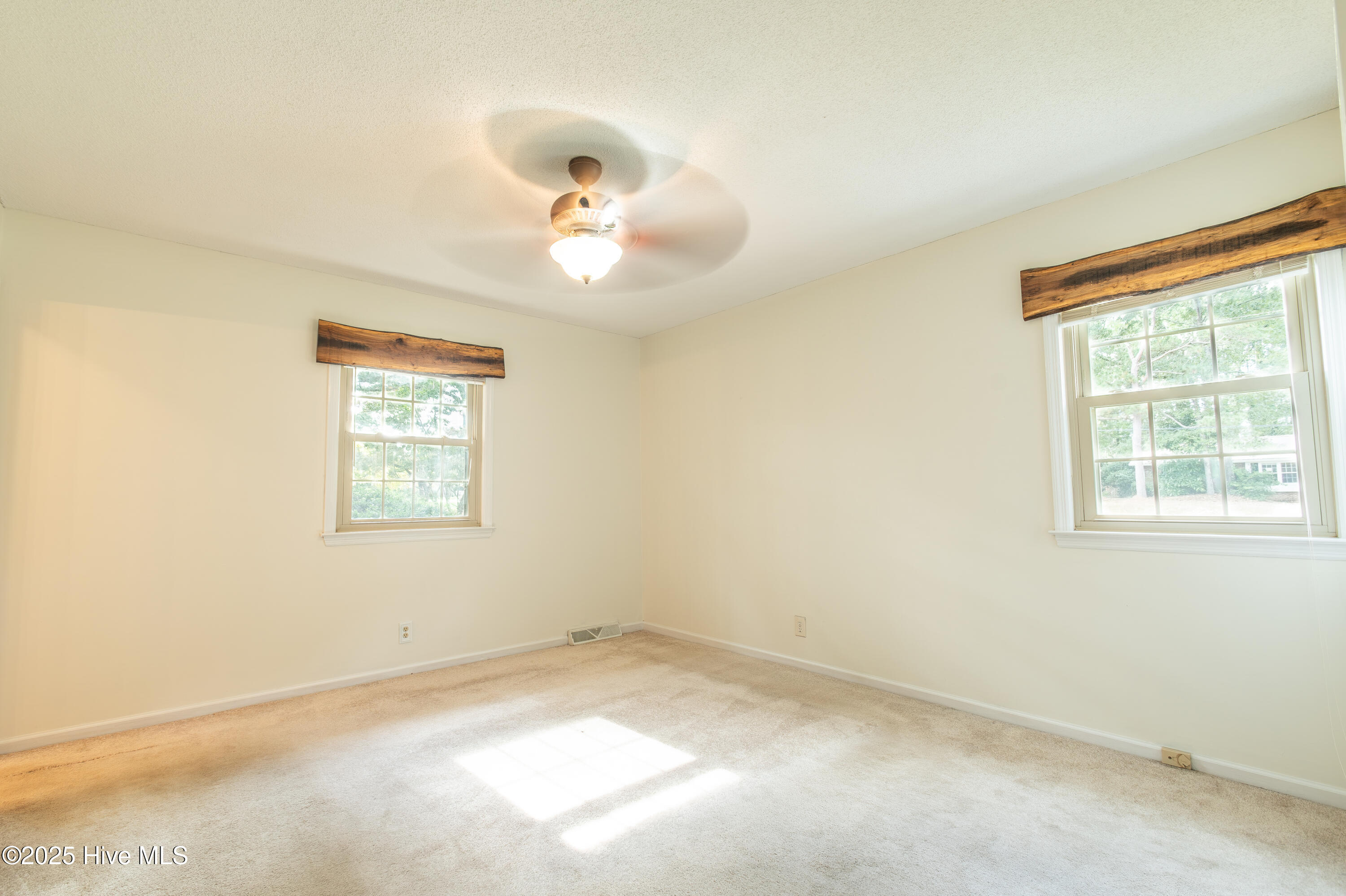 1600 Winding Creek Road