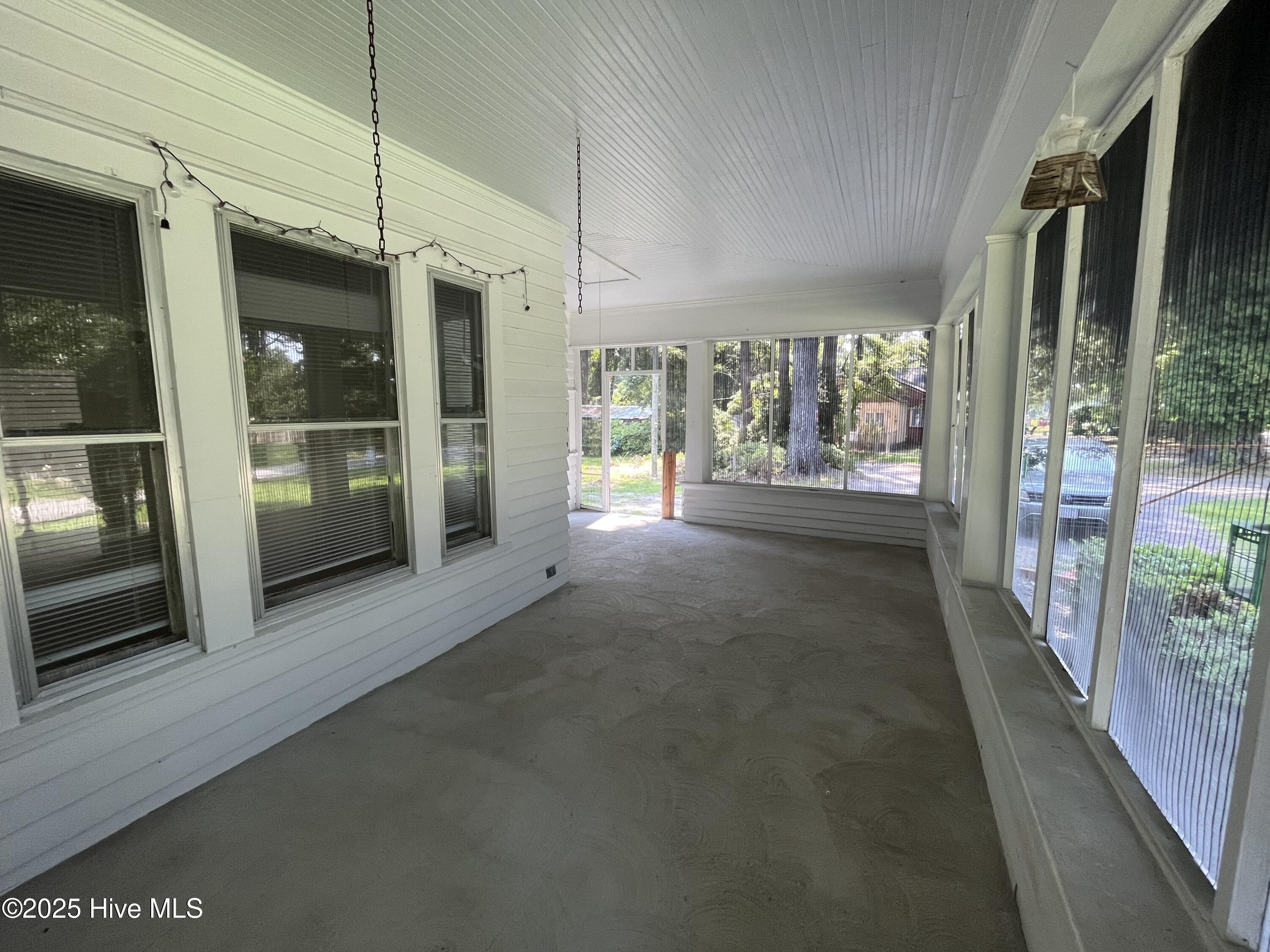 148 N Mitchell Ford Road