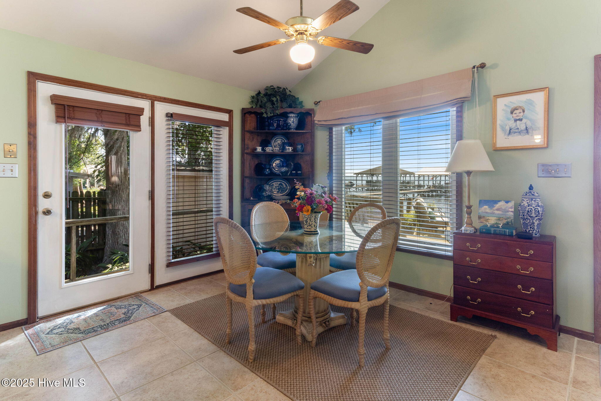 712 Canal Cove Road