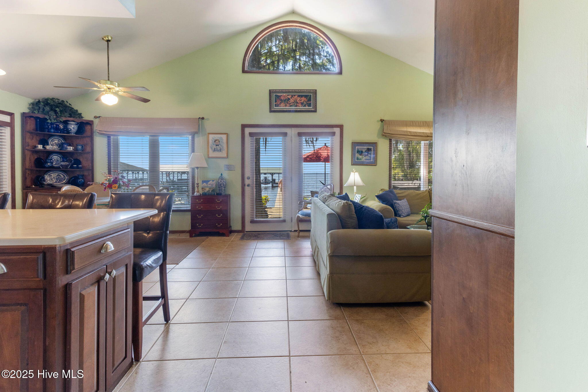 712 Canal Cove Road