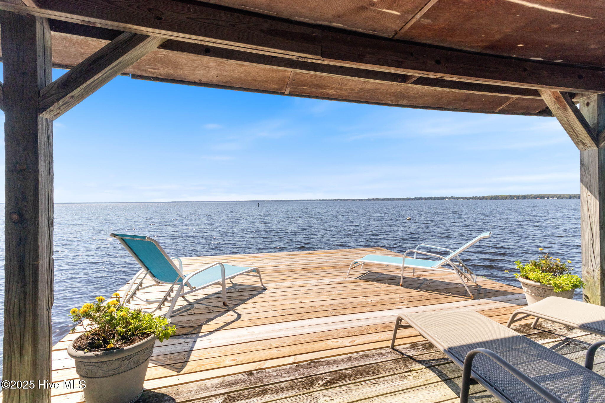 712 Canal Cove Road
