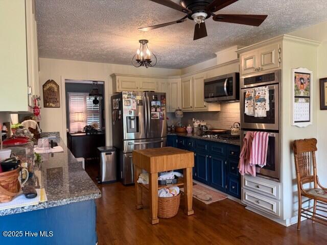 552 Woodfield Road