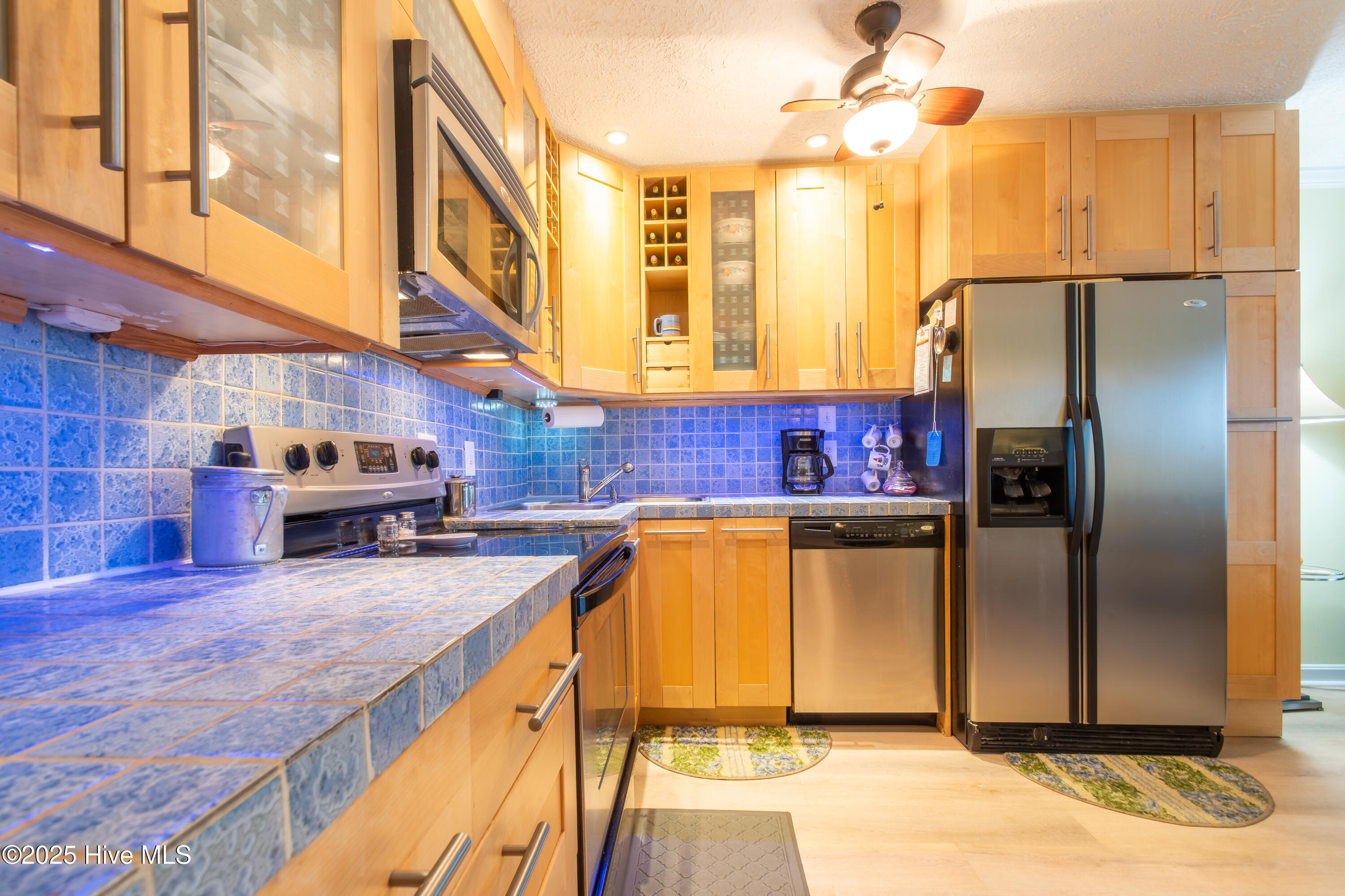 115 Lake Place Condo Drive