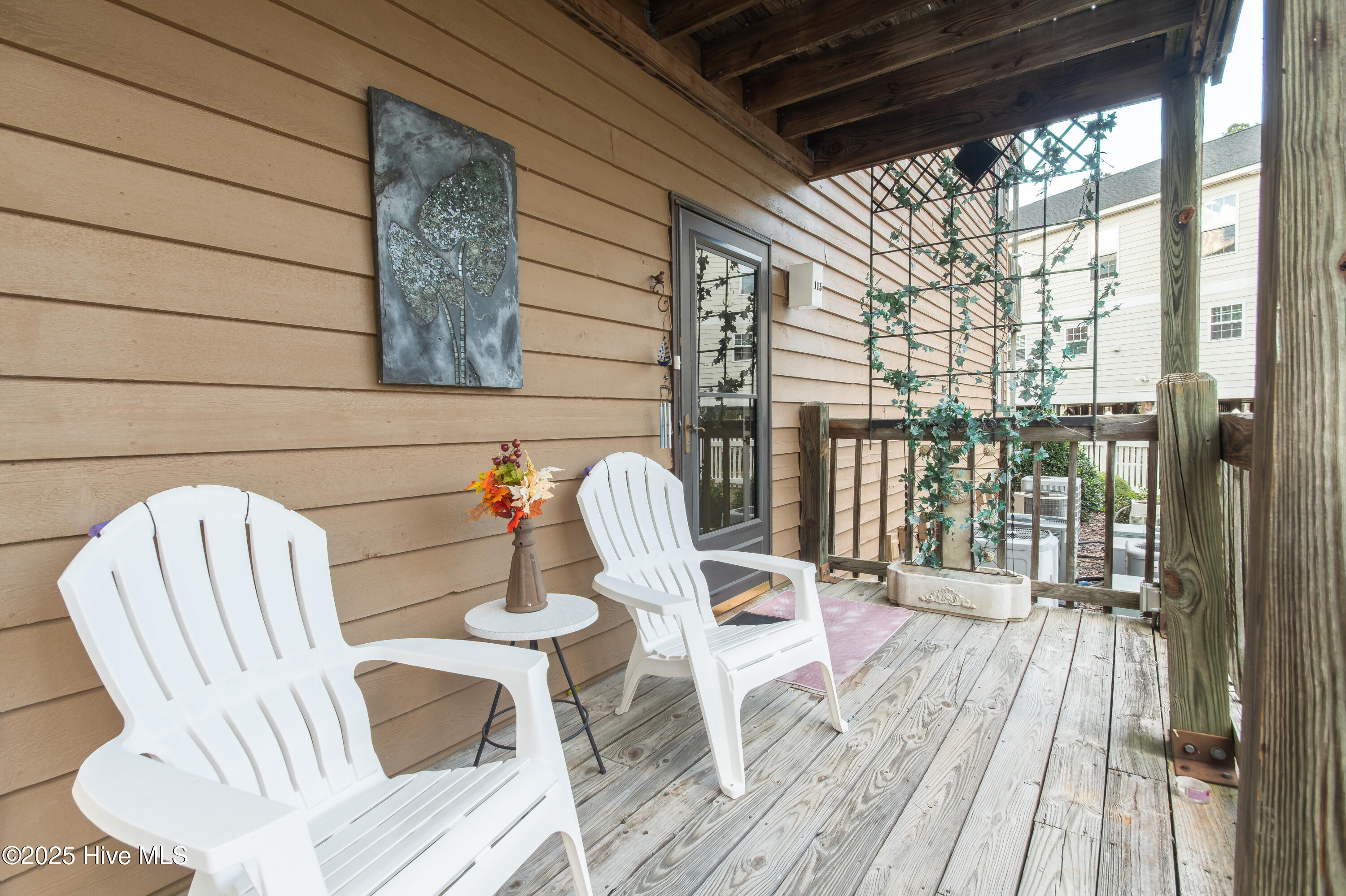 115 Lake Place Condo Drive