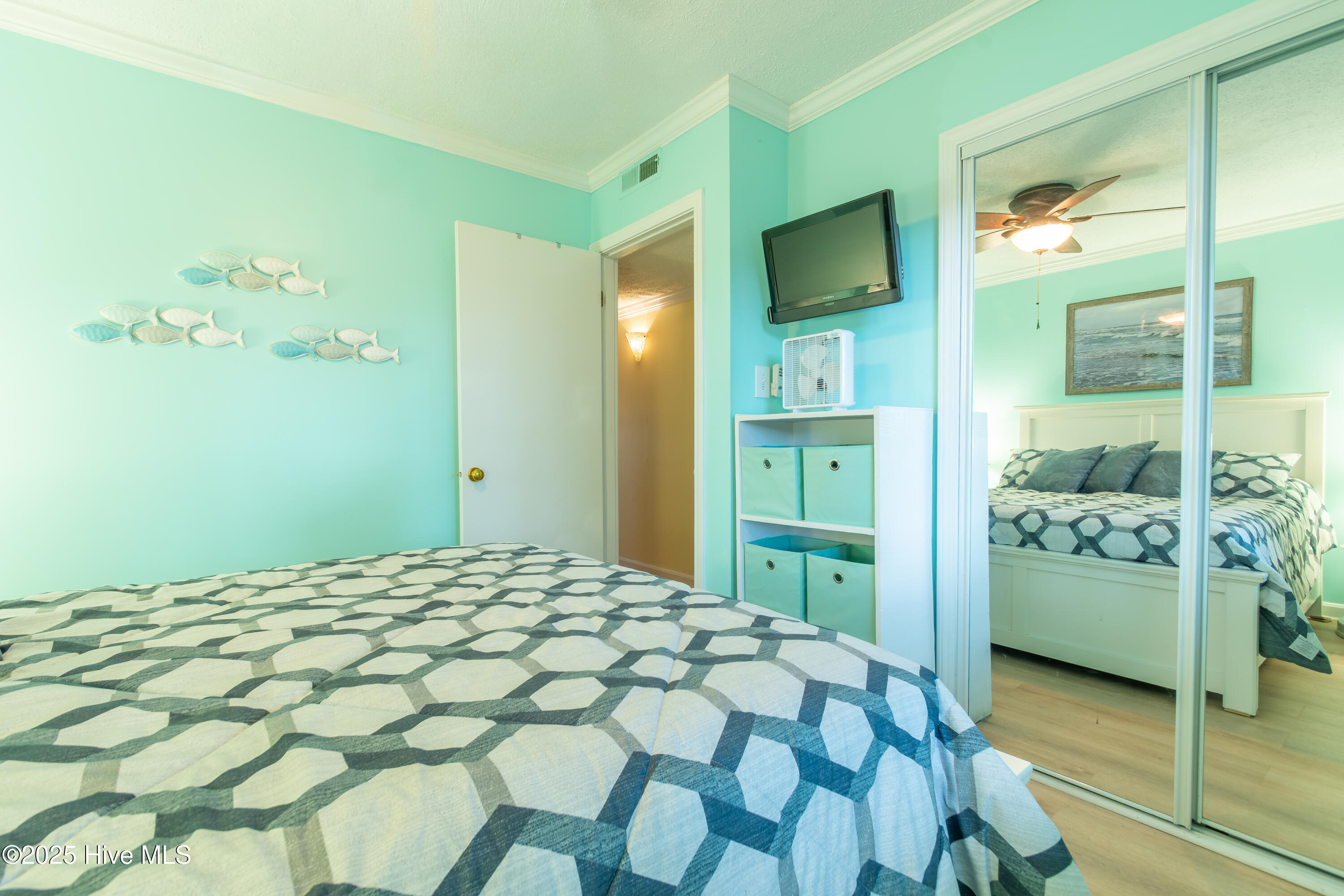 115 Lake Place Condo Drive