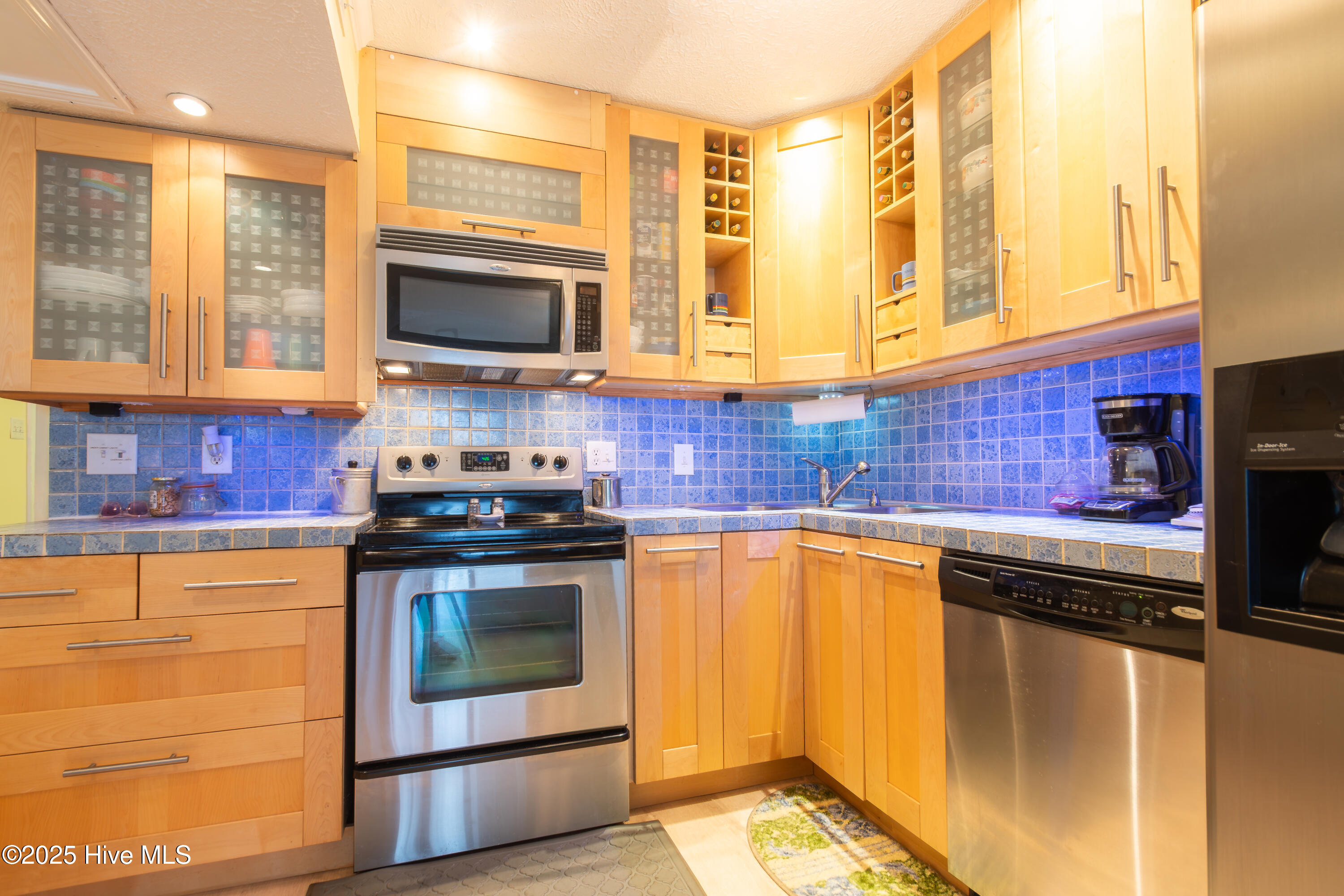 115 Lake Place Condo Drive