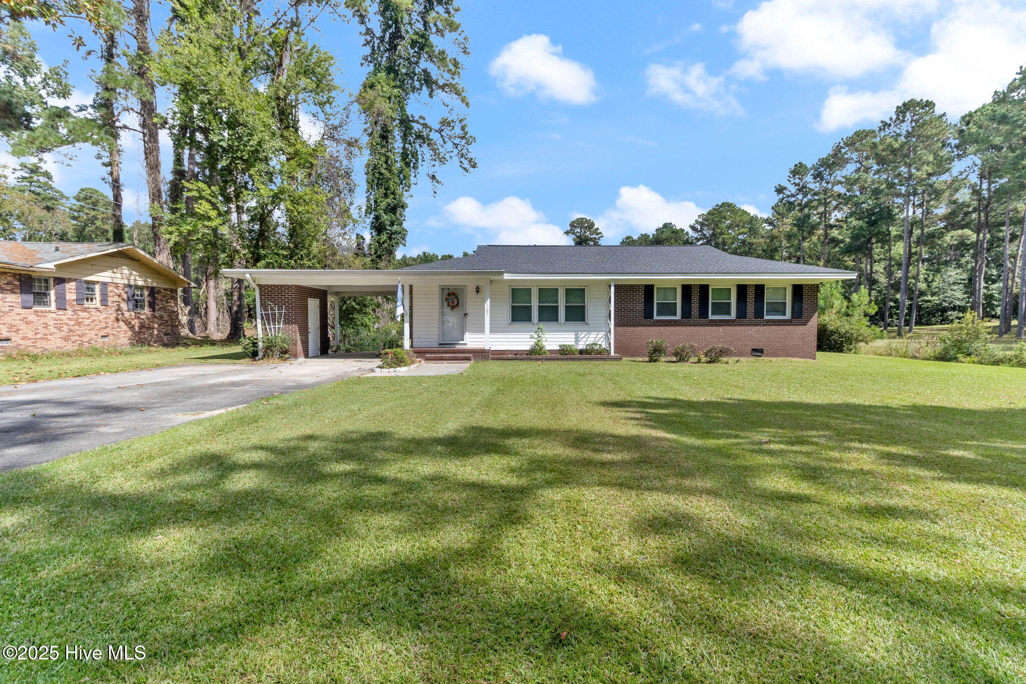 1102 Mary Lane