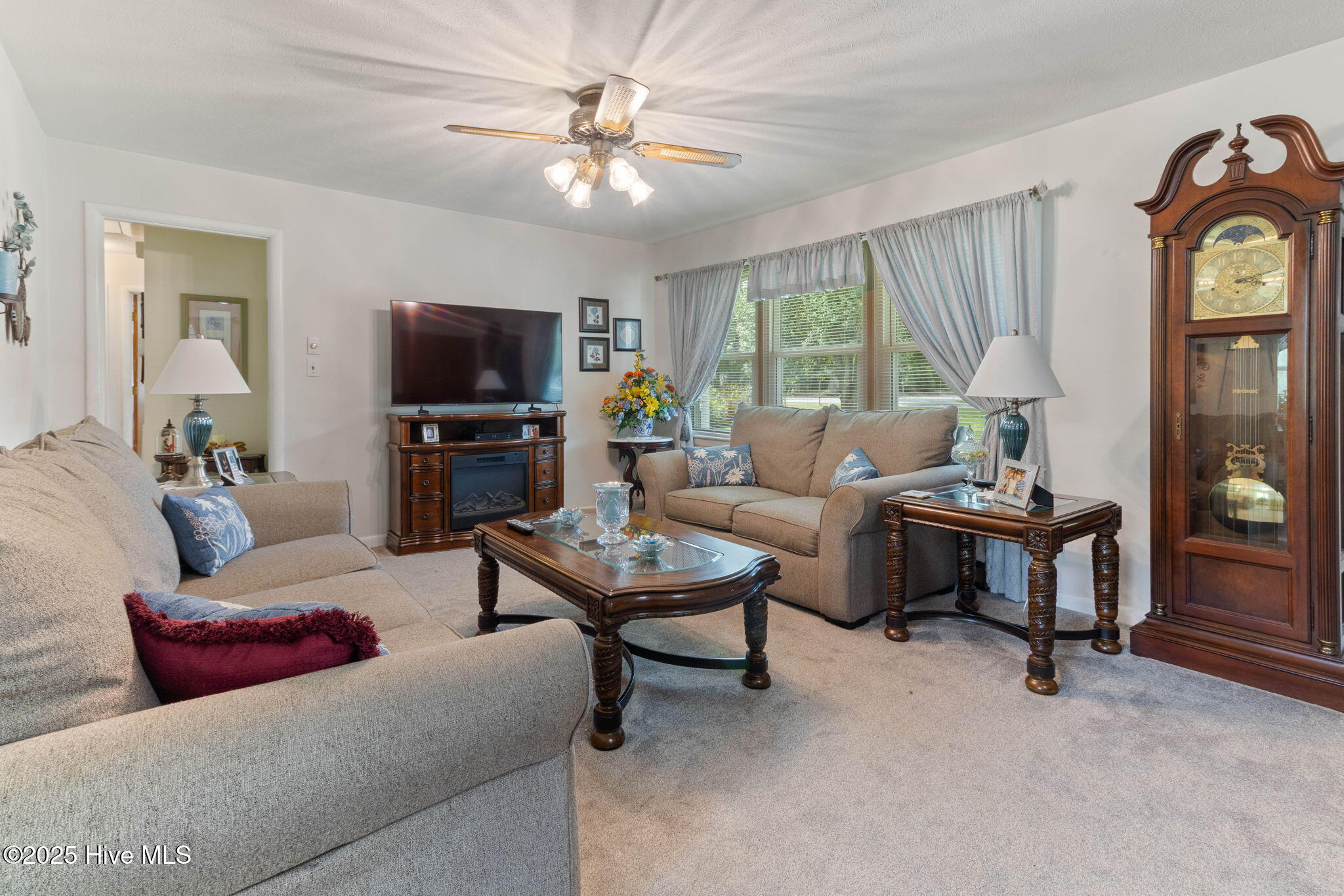 1102 Mary Lane