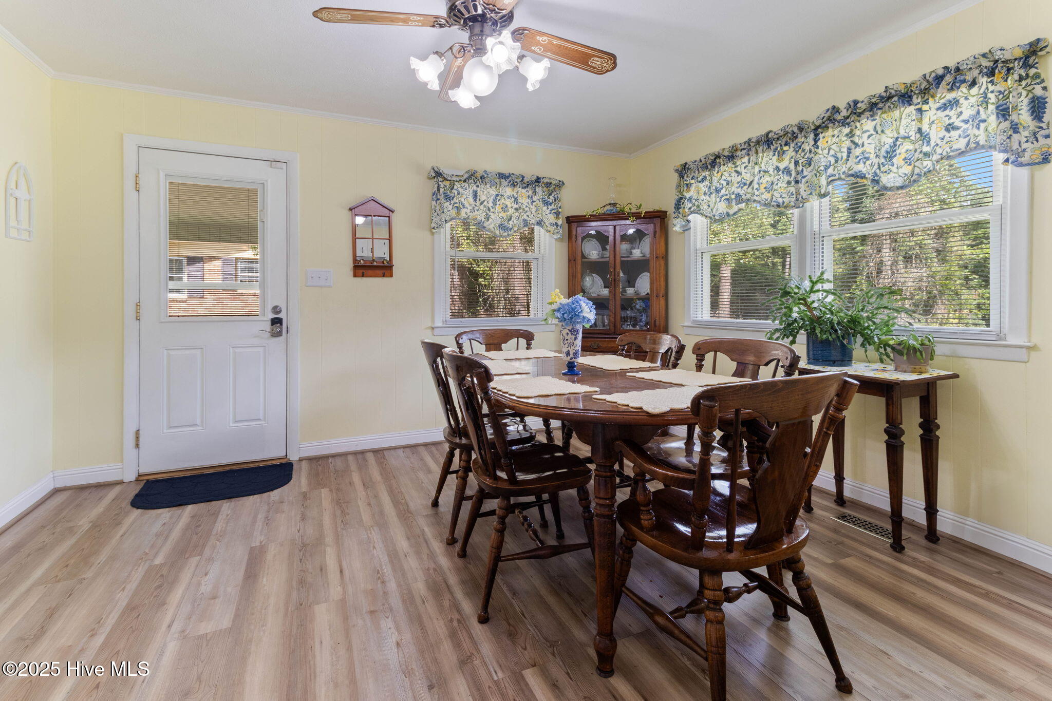 1102 Mary Lane