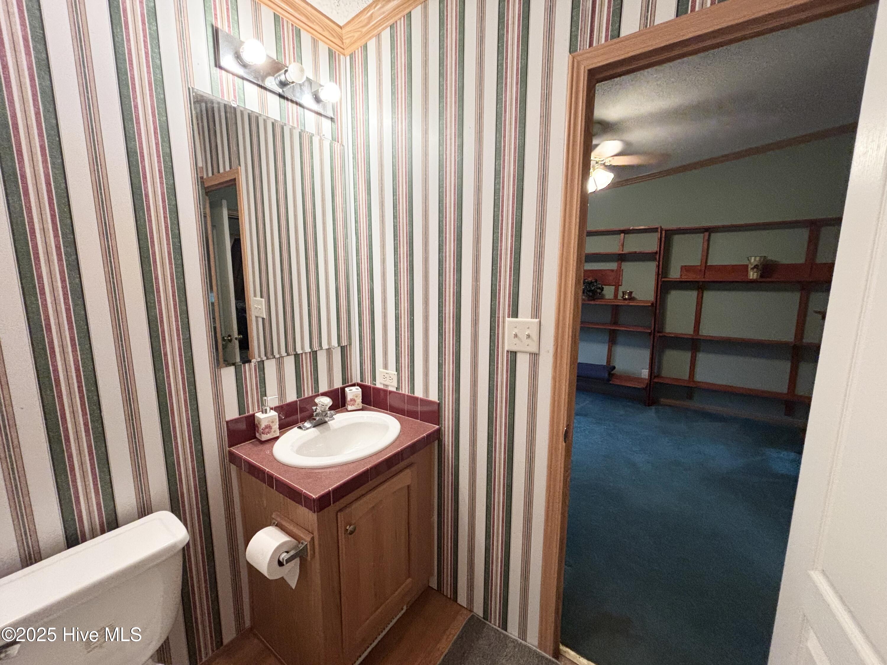 371 Maysville Lane