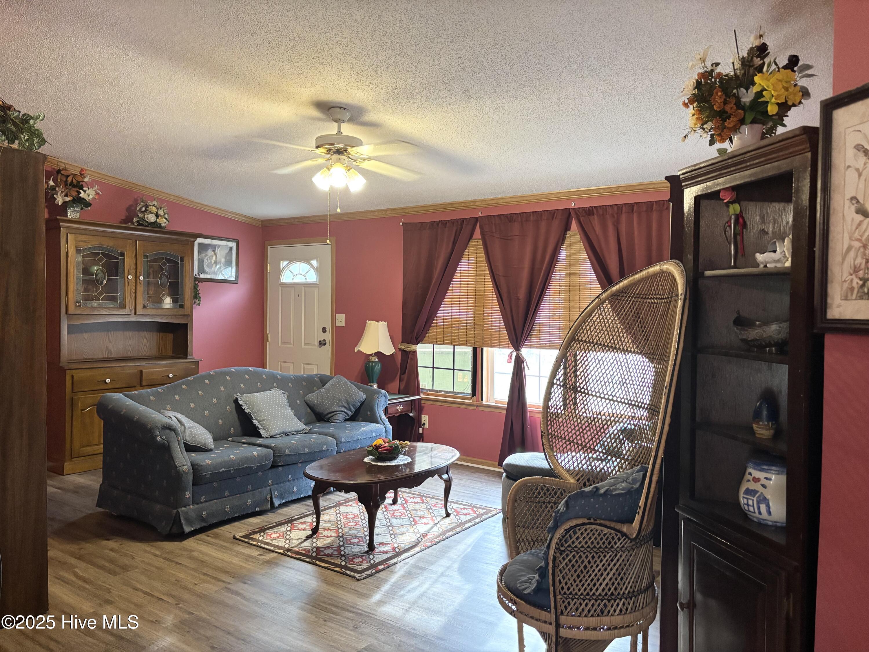 371 Maysville Lane