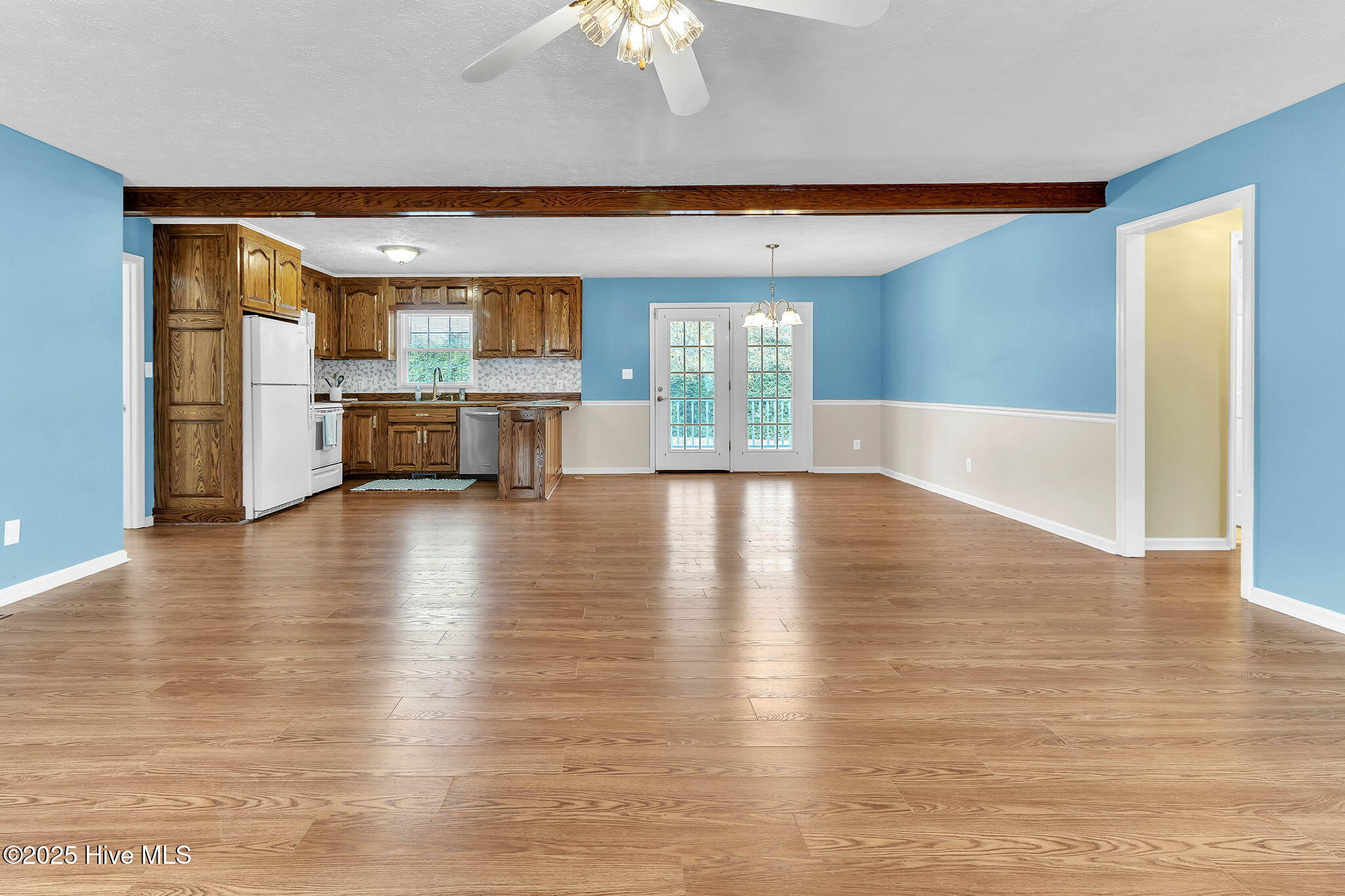 22 Antinori Lane S