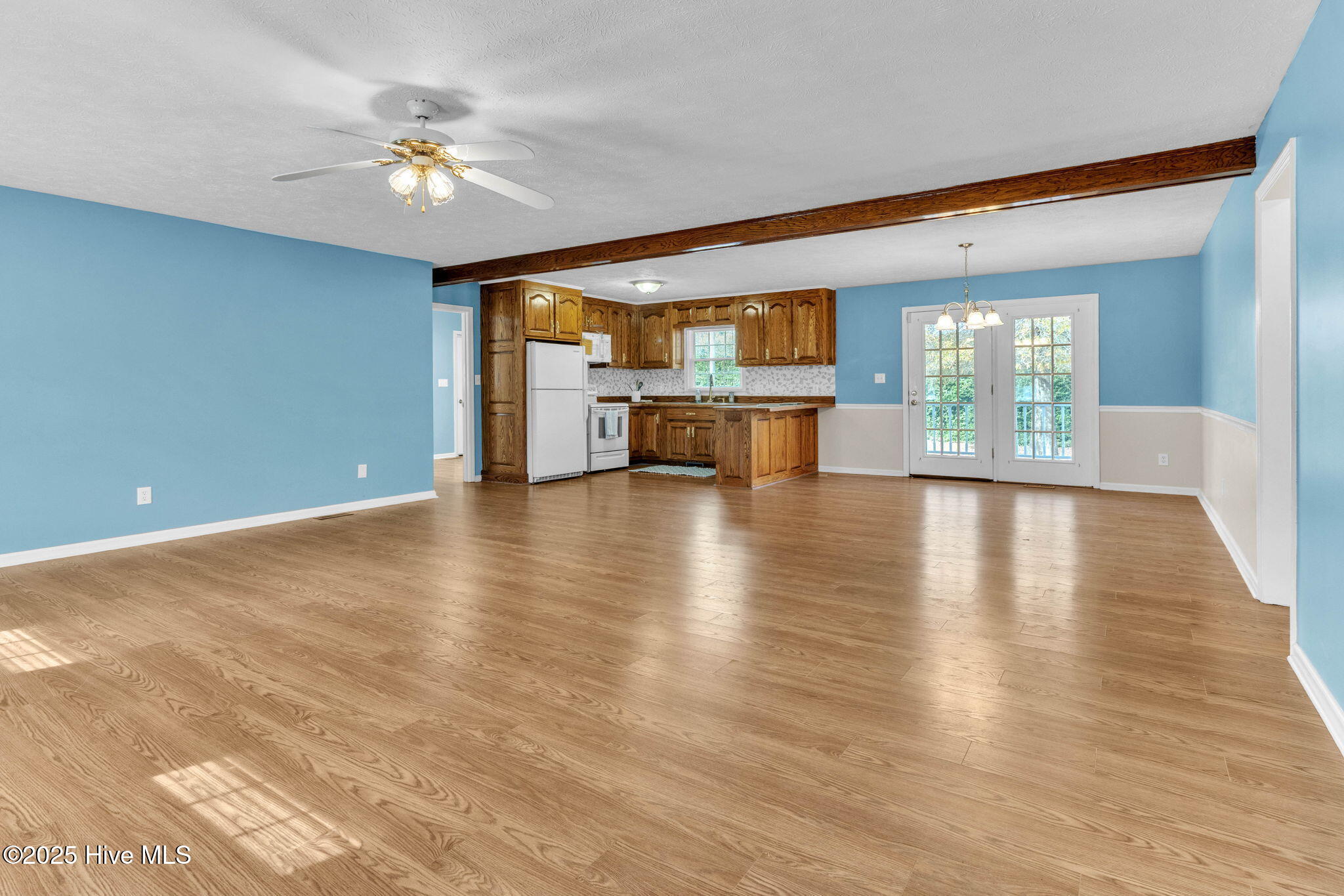 22 Antinori Lane S