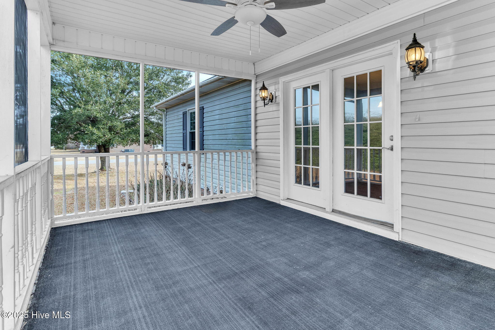 22 Antinori Lane S