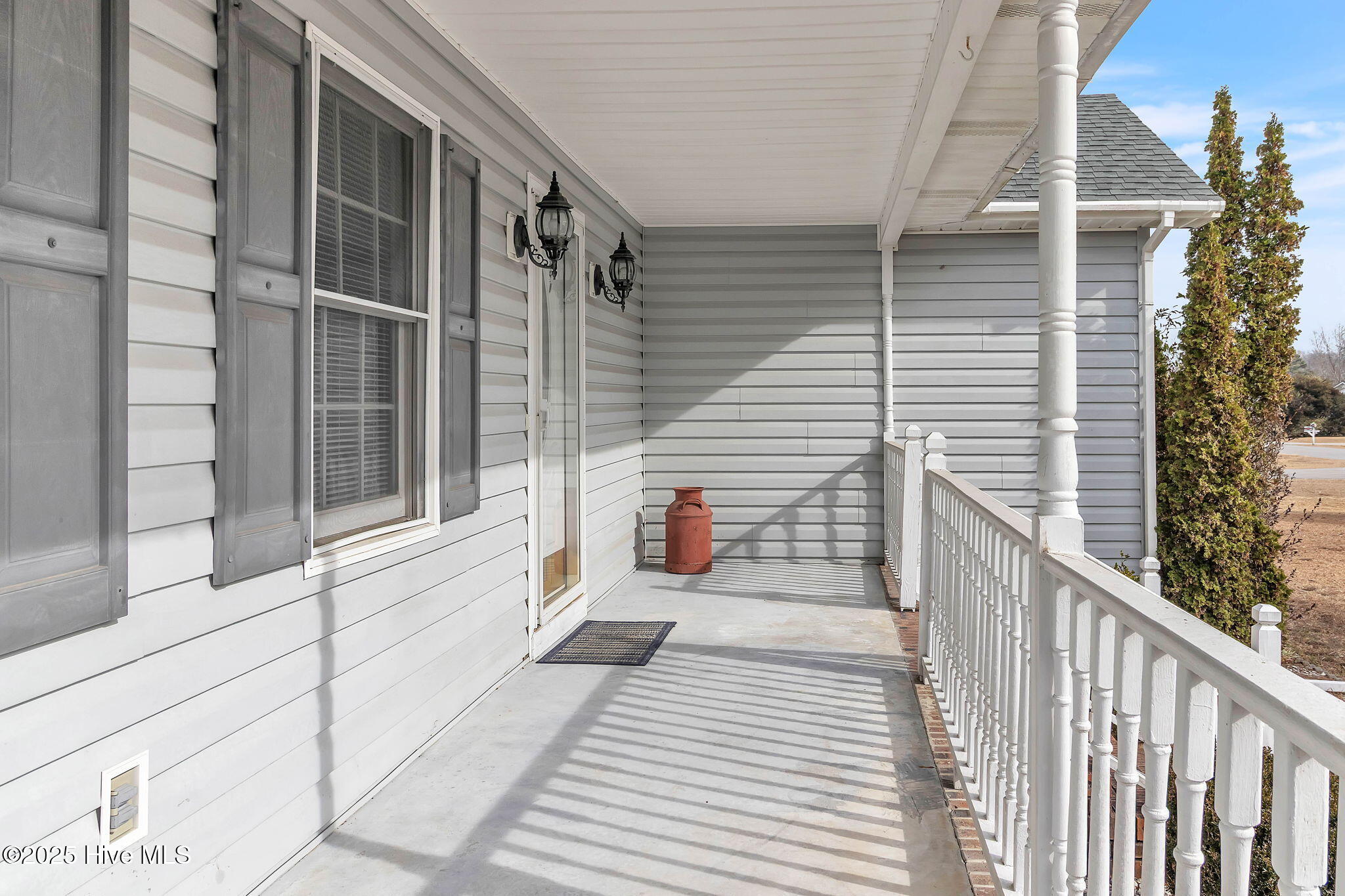 22 Antinori Lane S