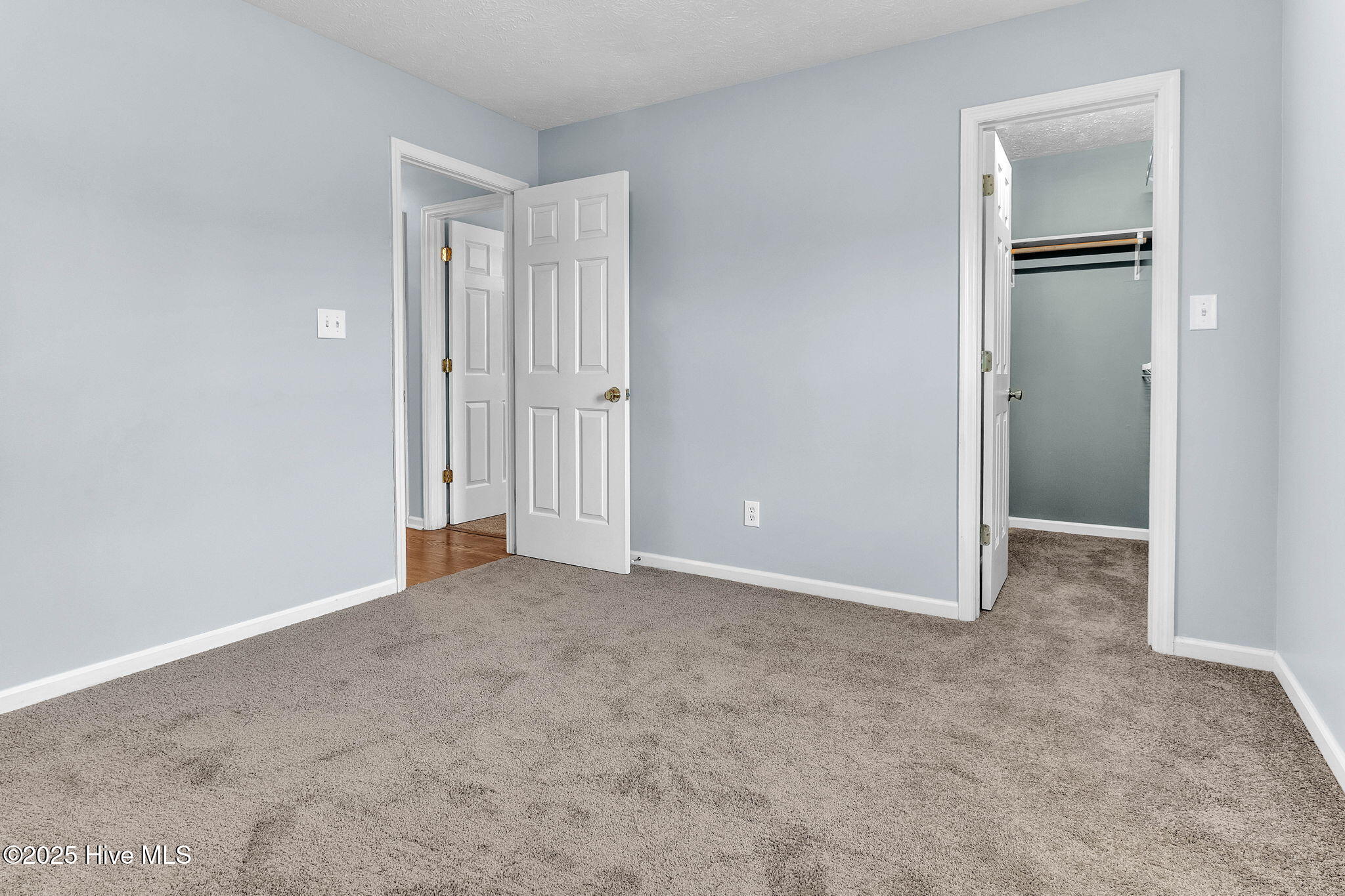 22 Antinori Lane S