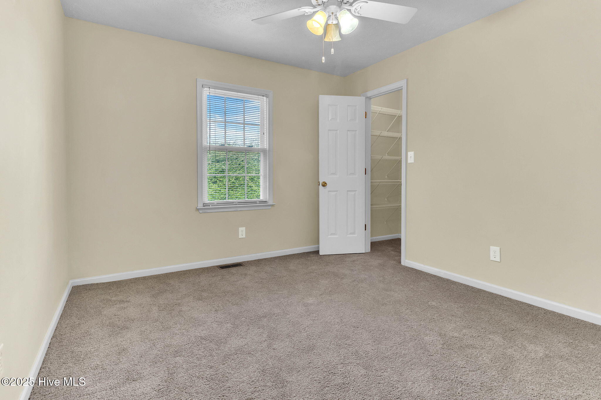 22 Antinori Lane S