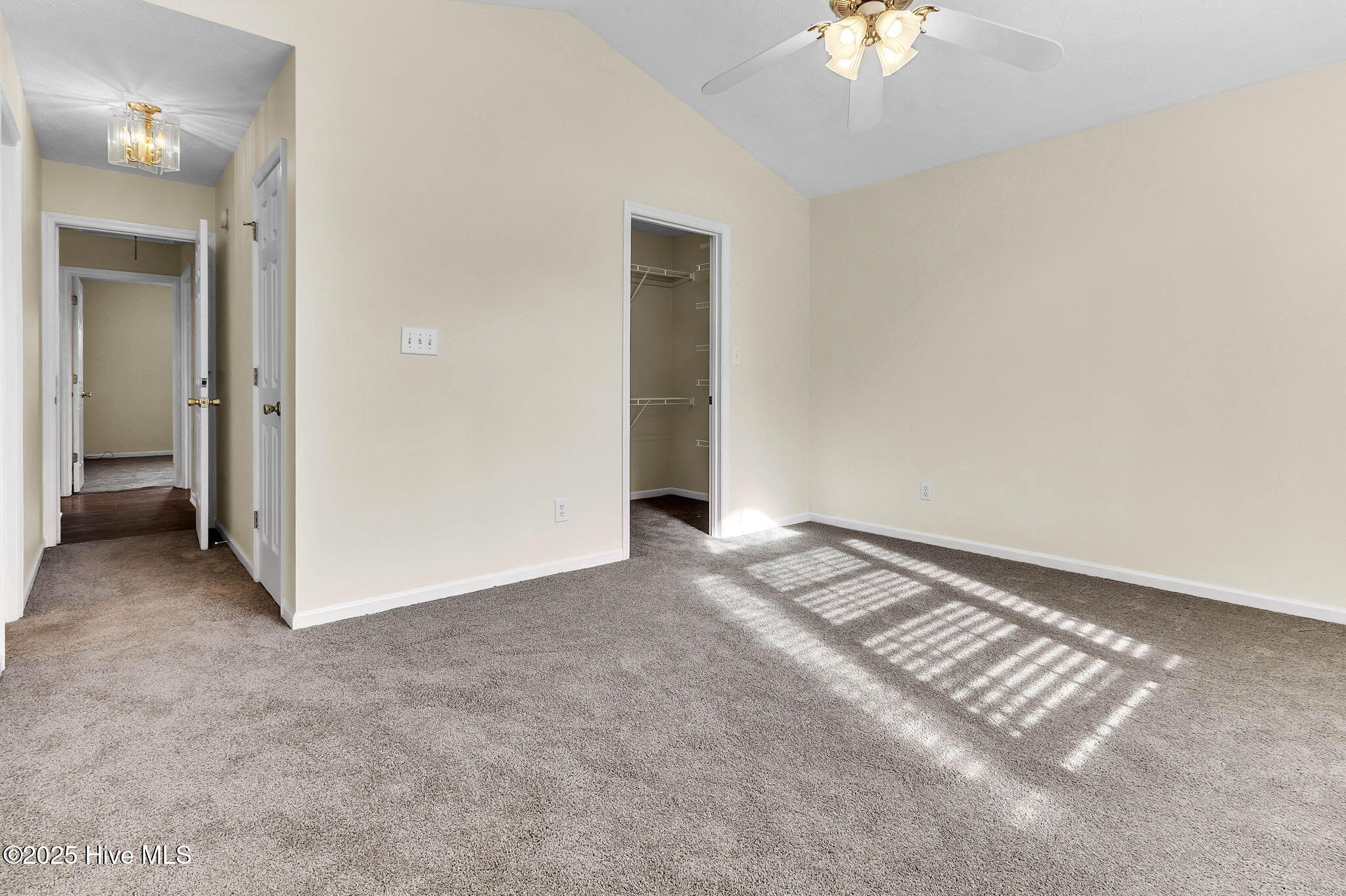 22 Antinori Lane S