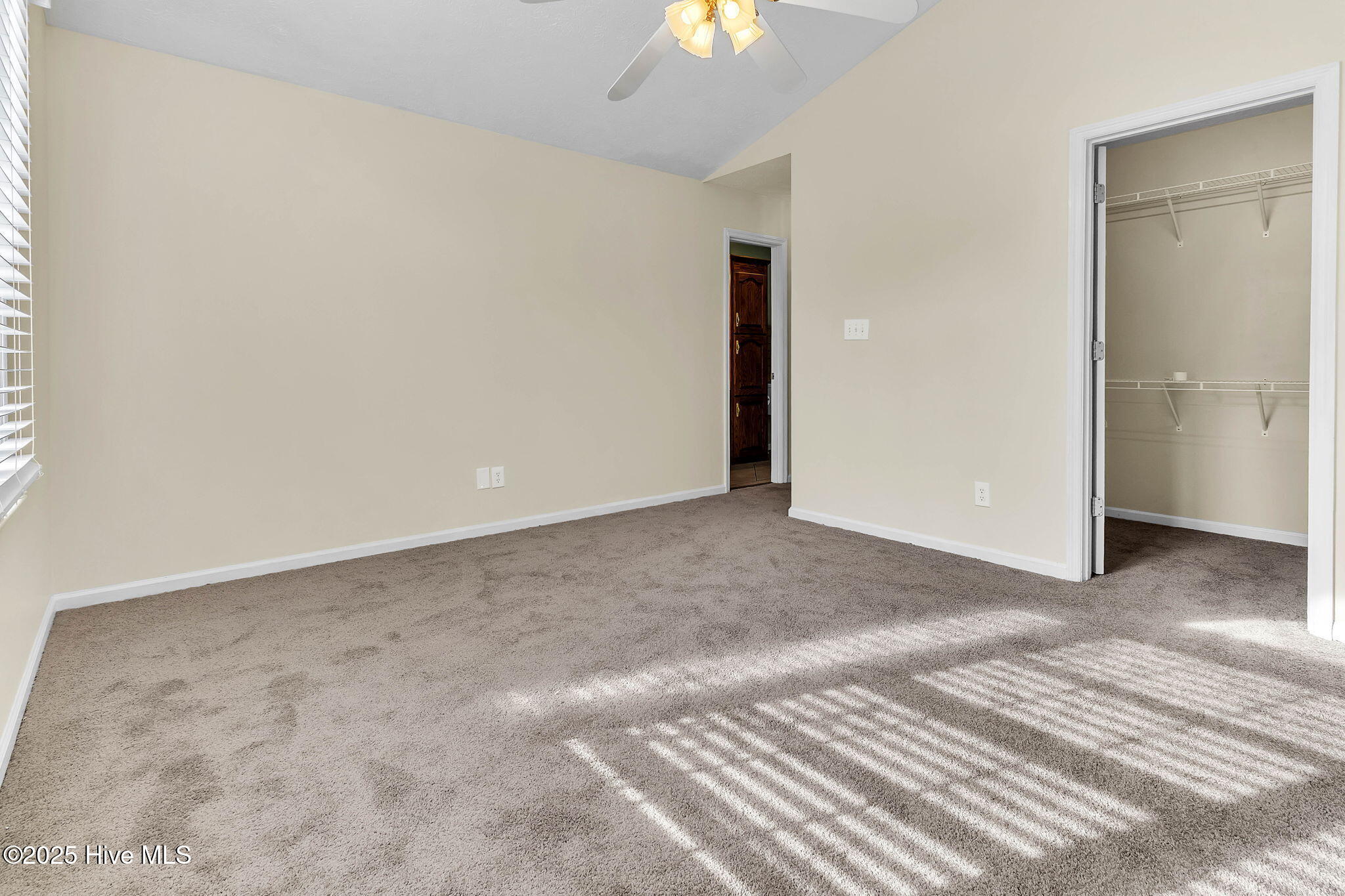 22 Antinori Lane S