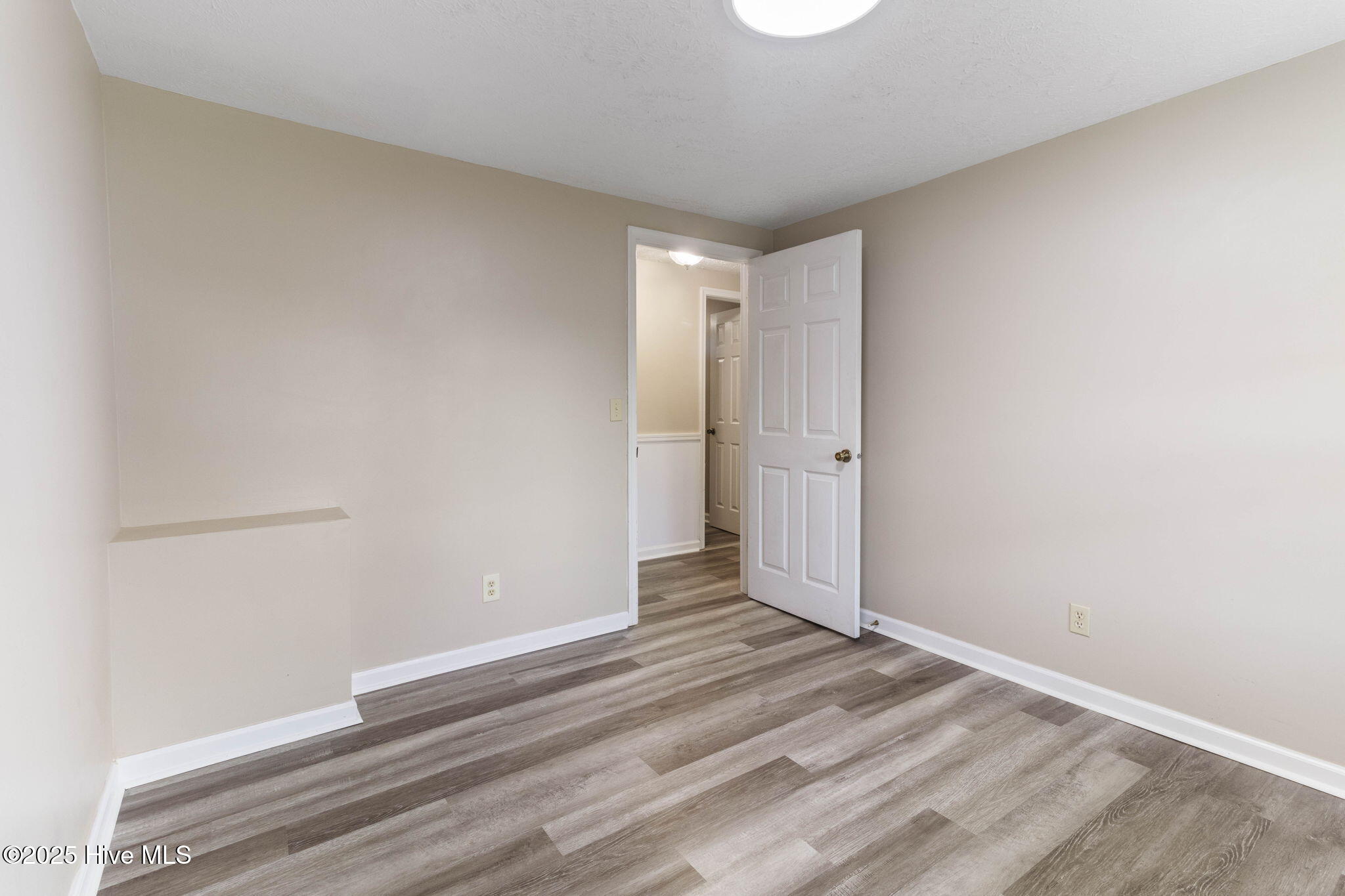 954 Hezekiah Road