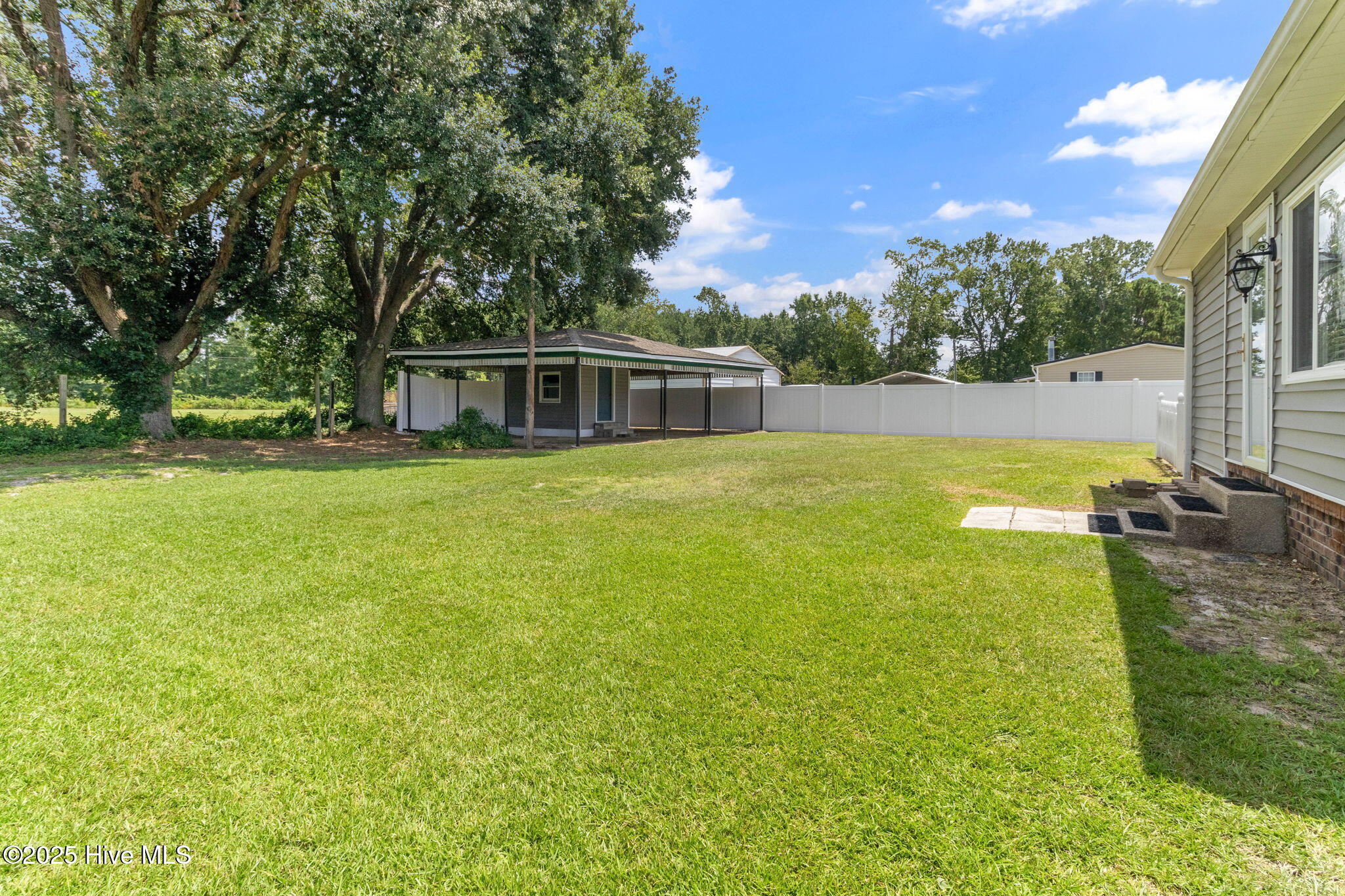954 Hezekiah Road