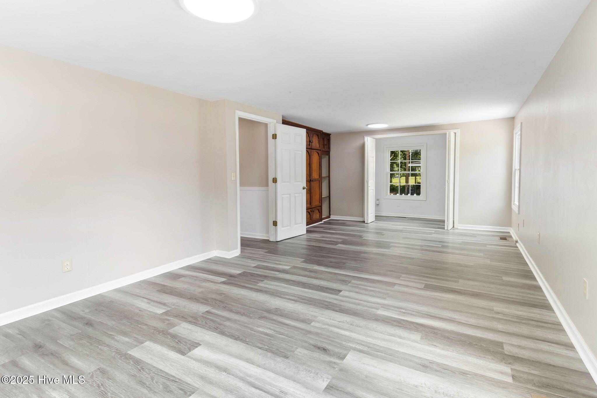 954 Hezekiah Road