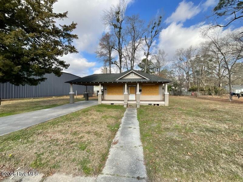 208 W Calhoun Street