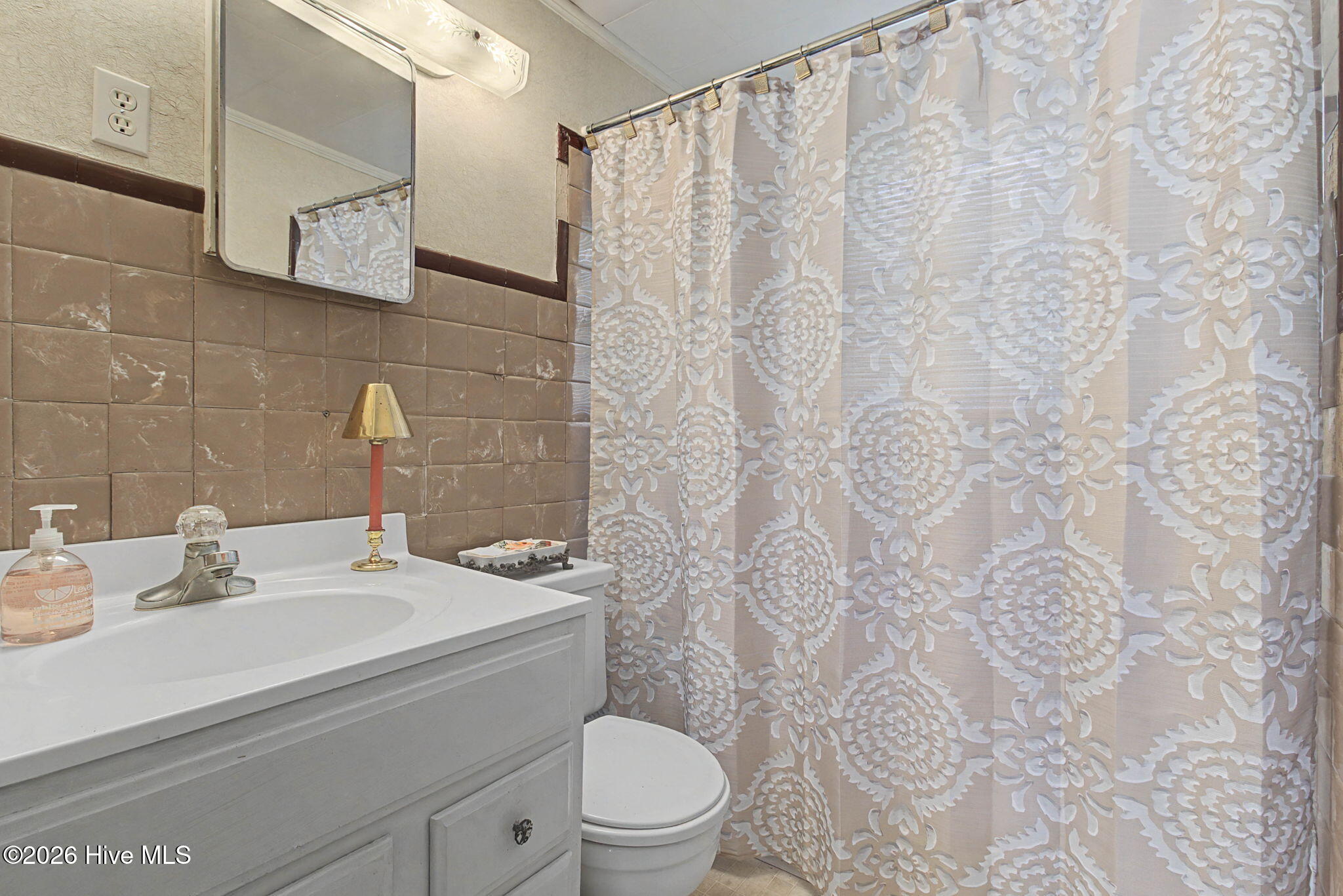 75 Clarkland Village Street