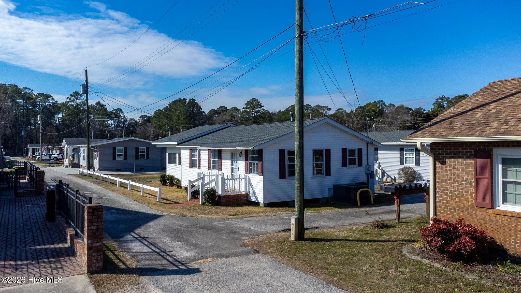 75 Clarkland Village Street