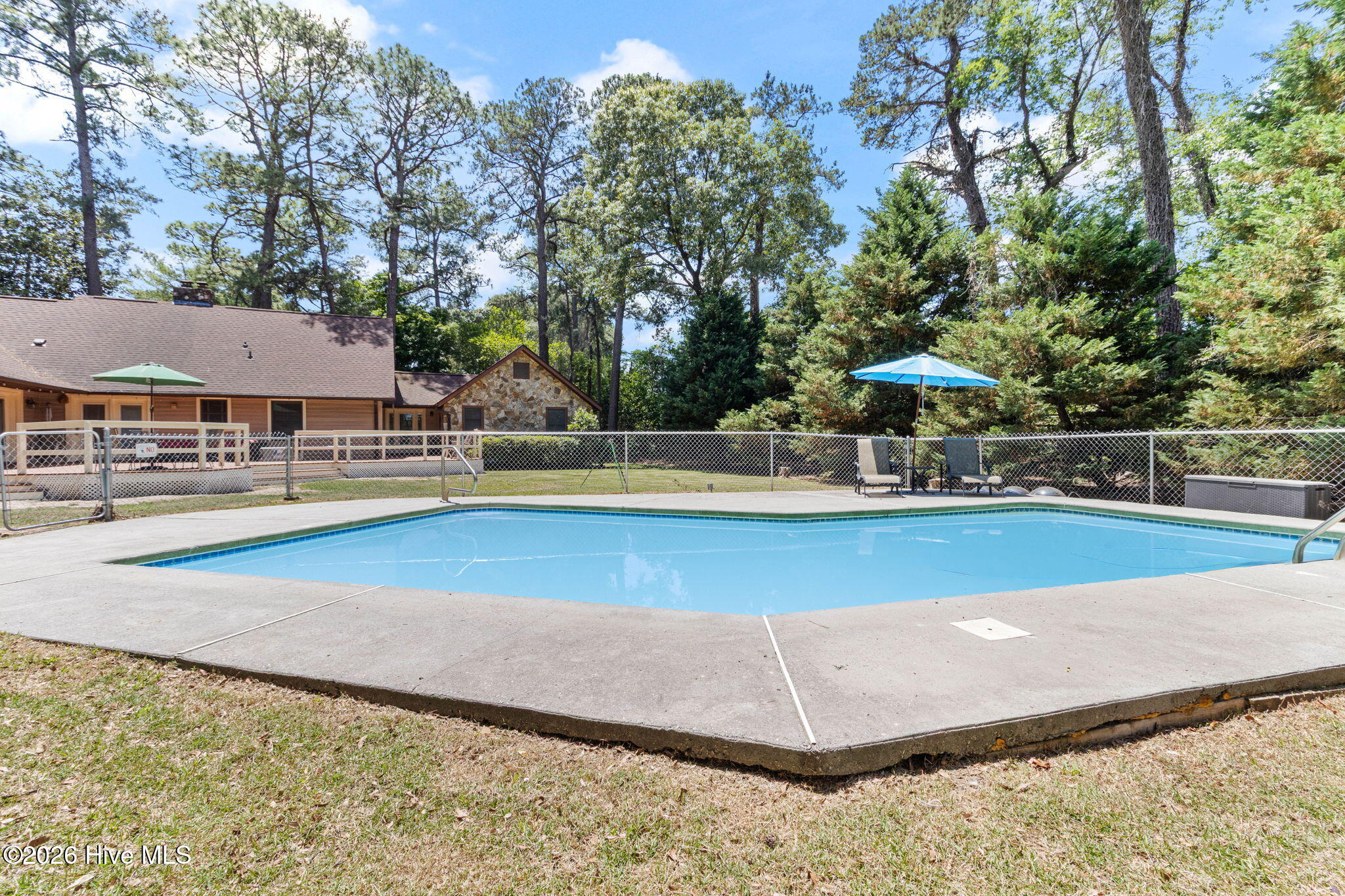 2006 W Broad Street
