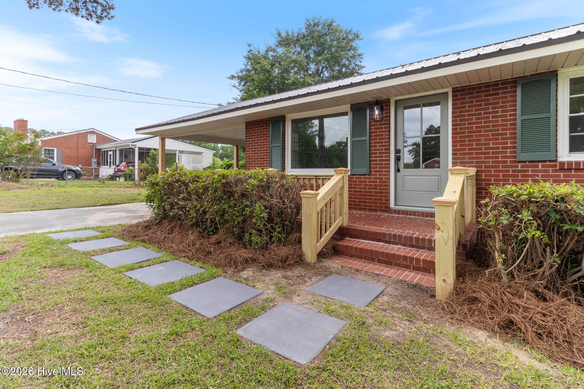 207 Sunset Avenue