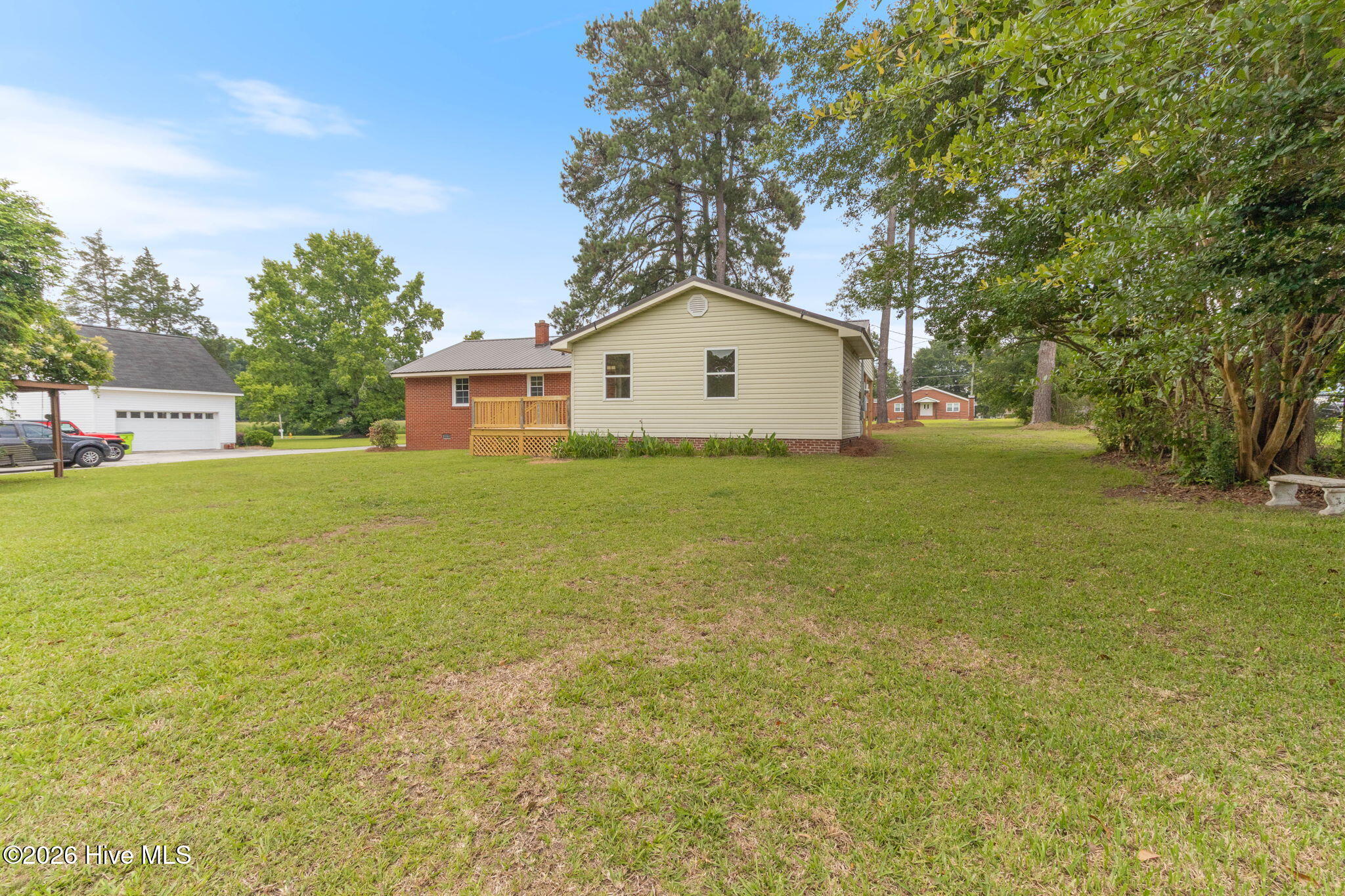 207 Sunset Avenue